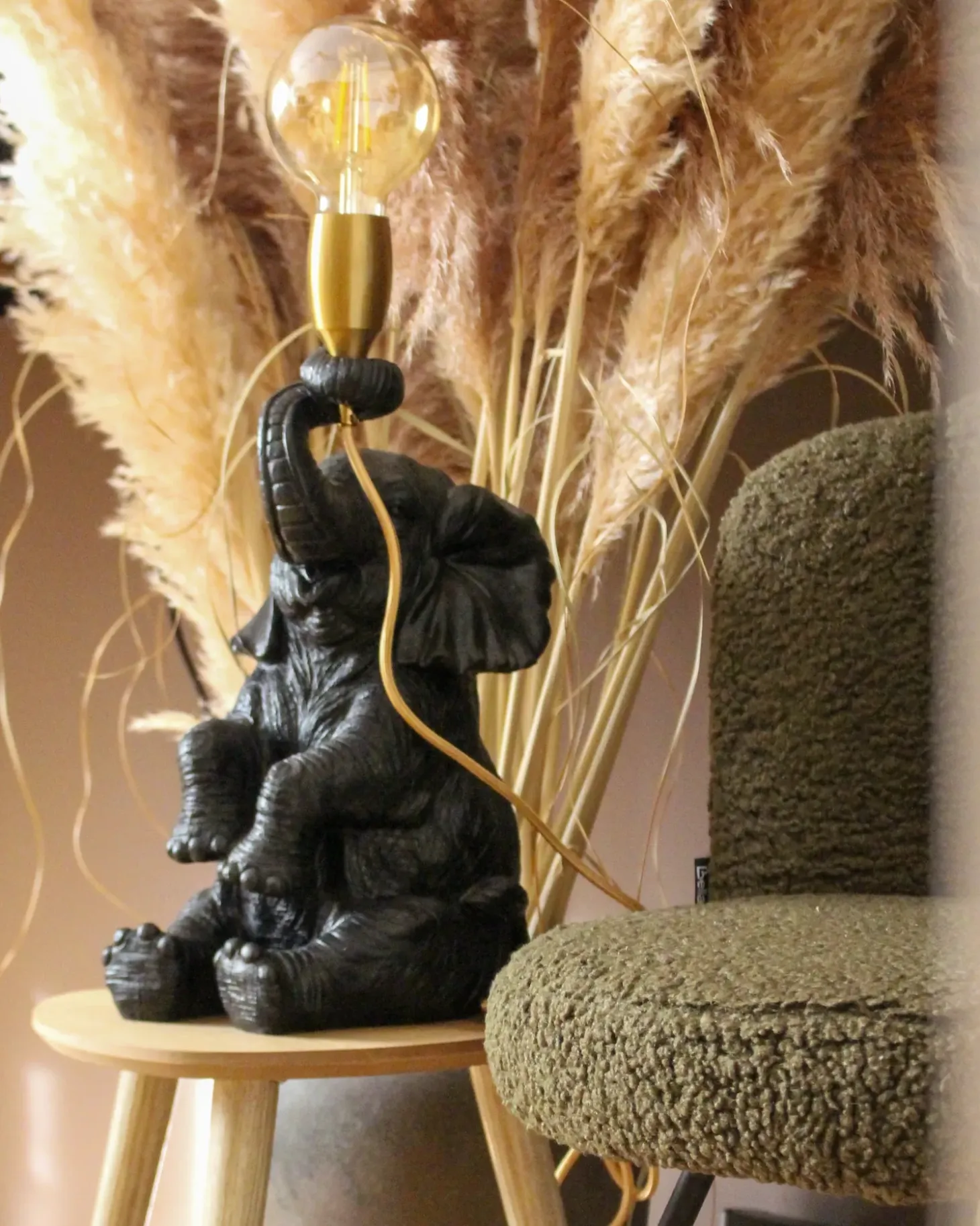 Bordlampe Elefant FORTUNA Sort