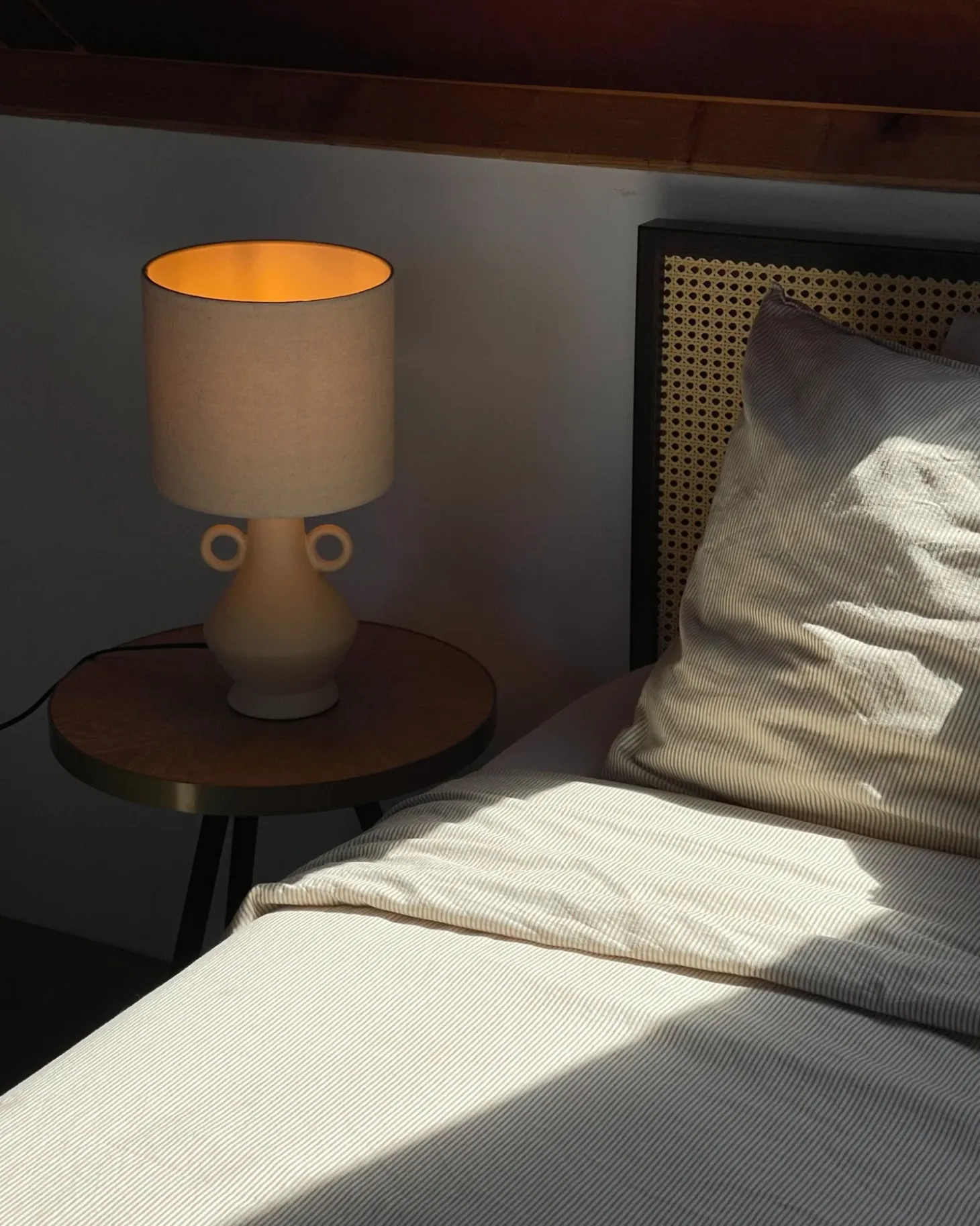 Bordlampe KERULEN Keramik Beige