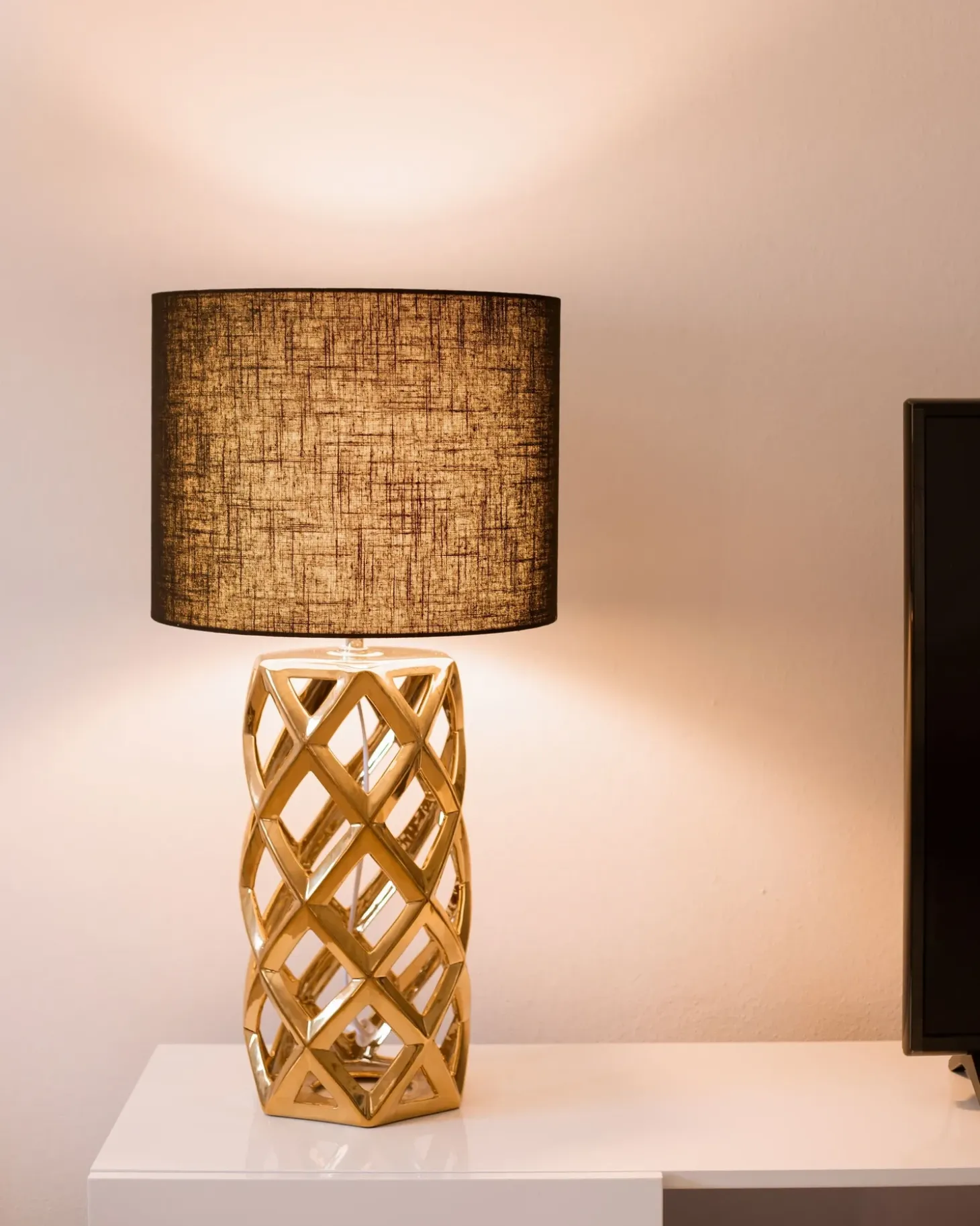 Bordlampe SELJA Keramik Guld