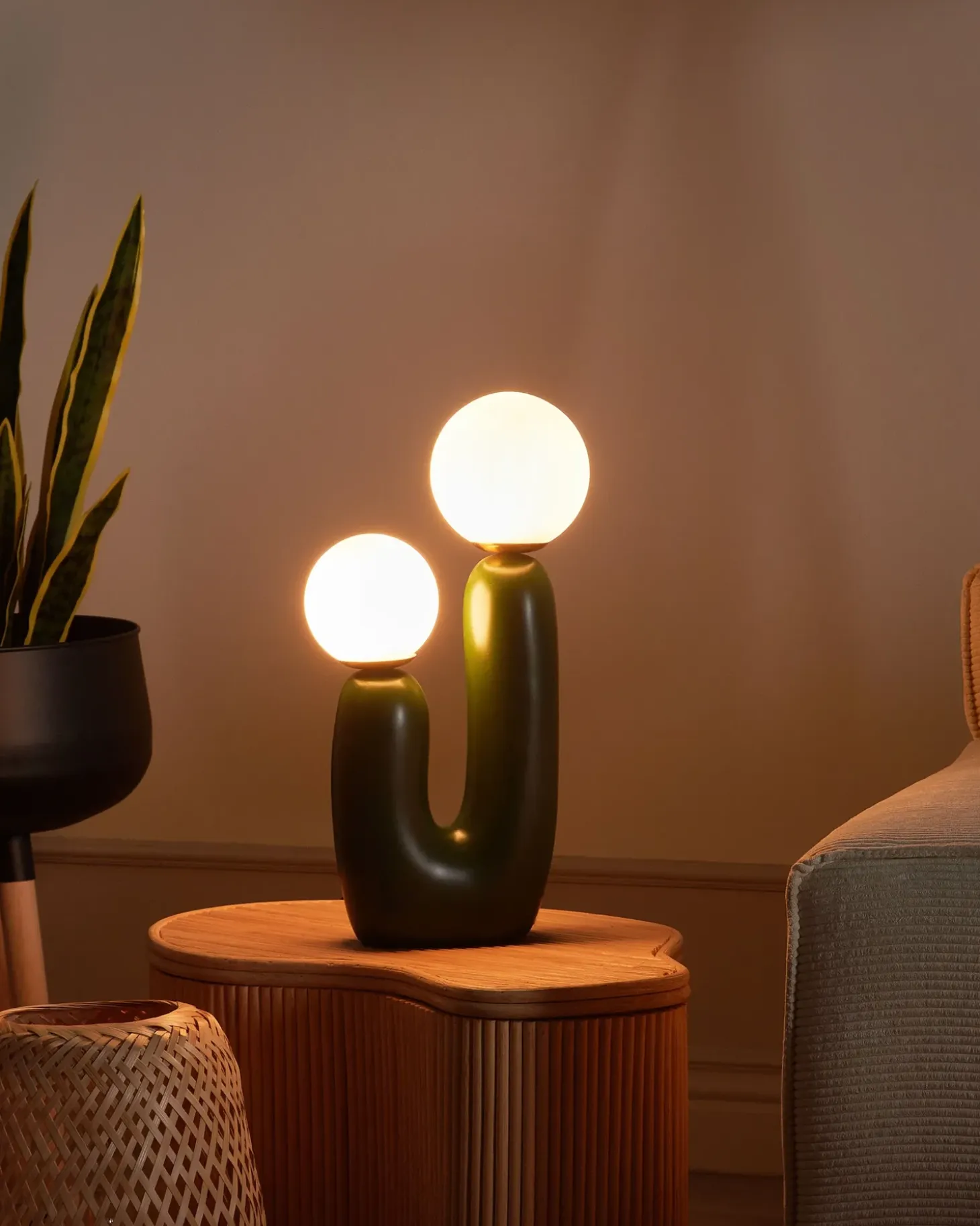 Bordlampe TULUN Mørkegrøn