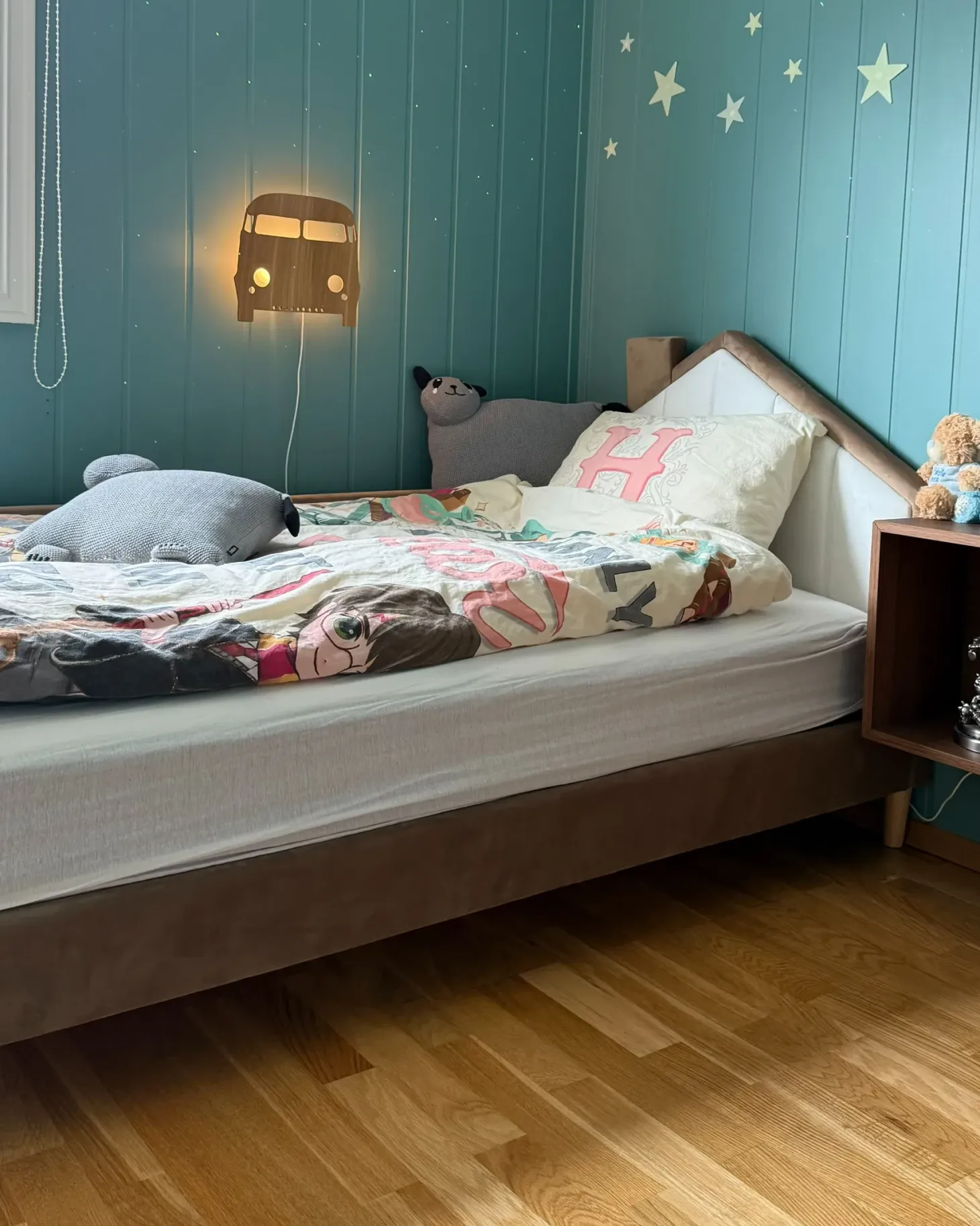 Børneseng Hus Velour KERVAN 90 x 200 cm Lysebrun