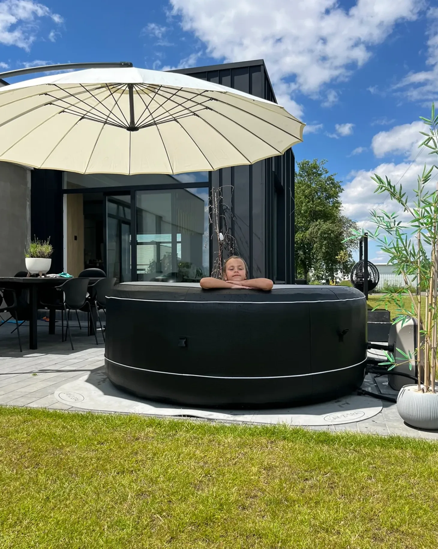 Cantilever parasol 268 cm CALABRIA II Lys Beige