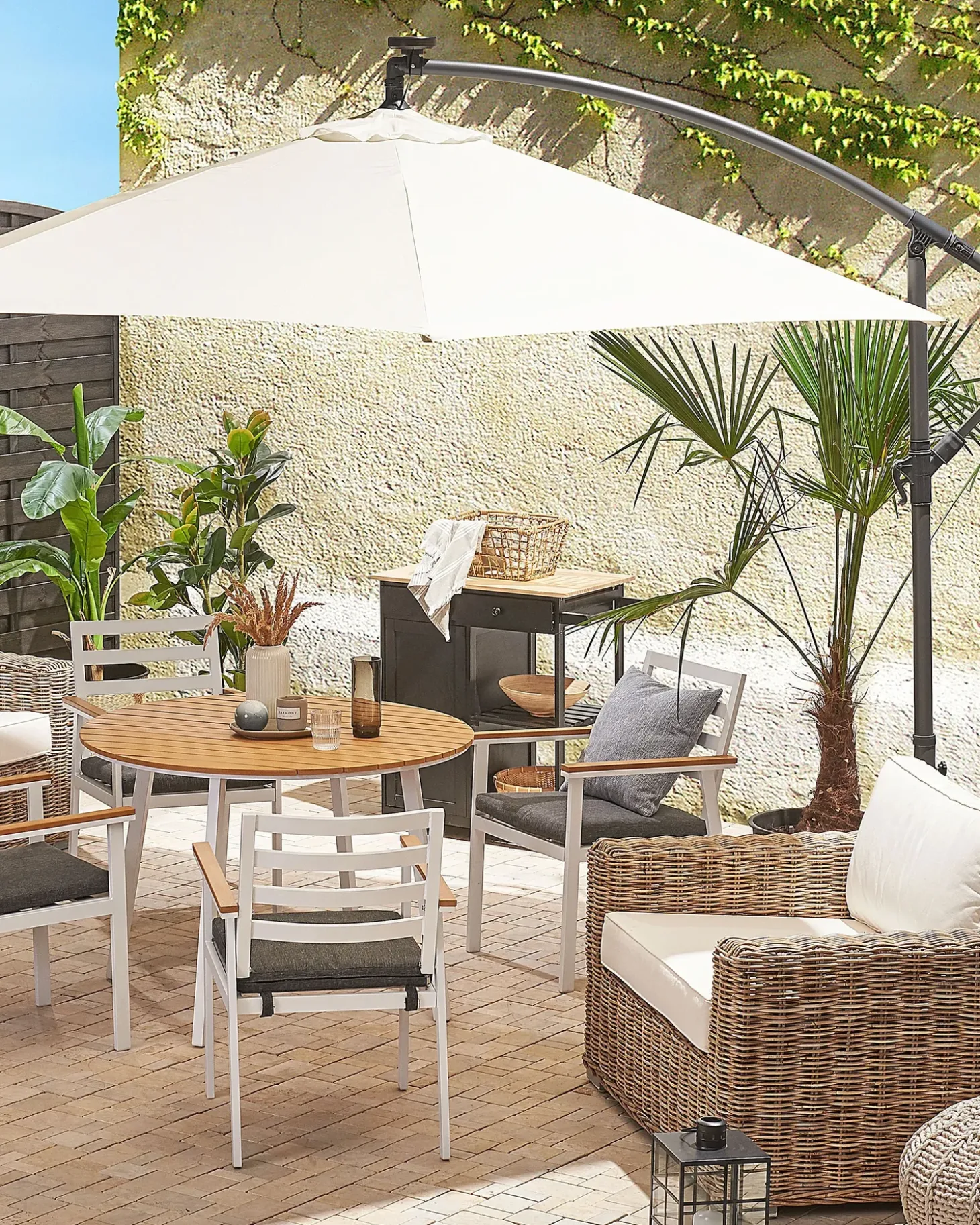 Cantilever parasol LED 285 cm CORVAL Beige