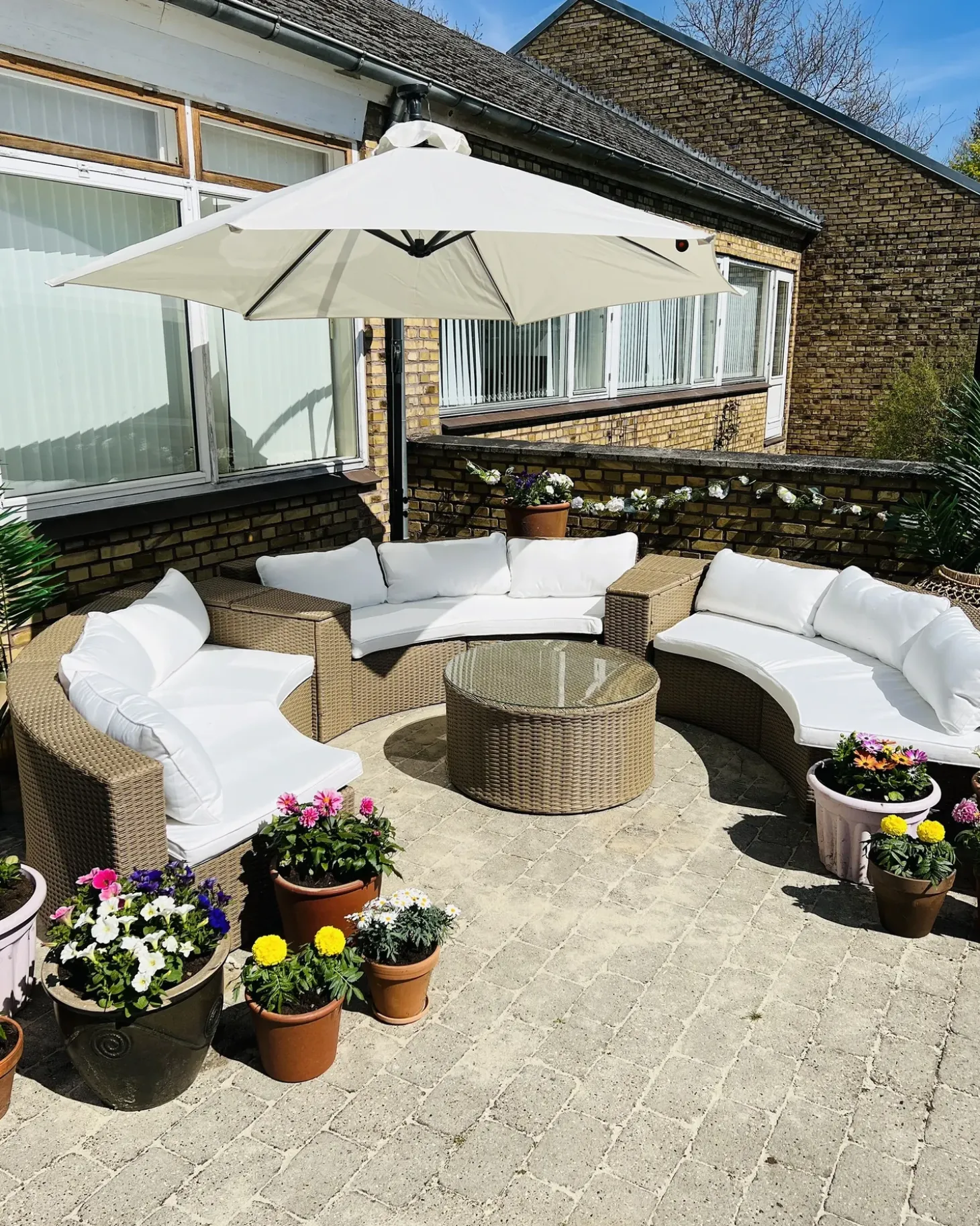 Cantilever parasol LED 285 cm CORVAL Beige