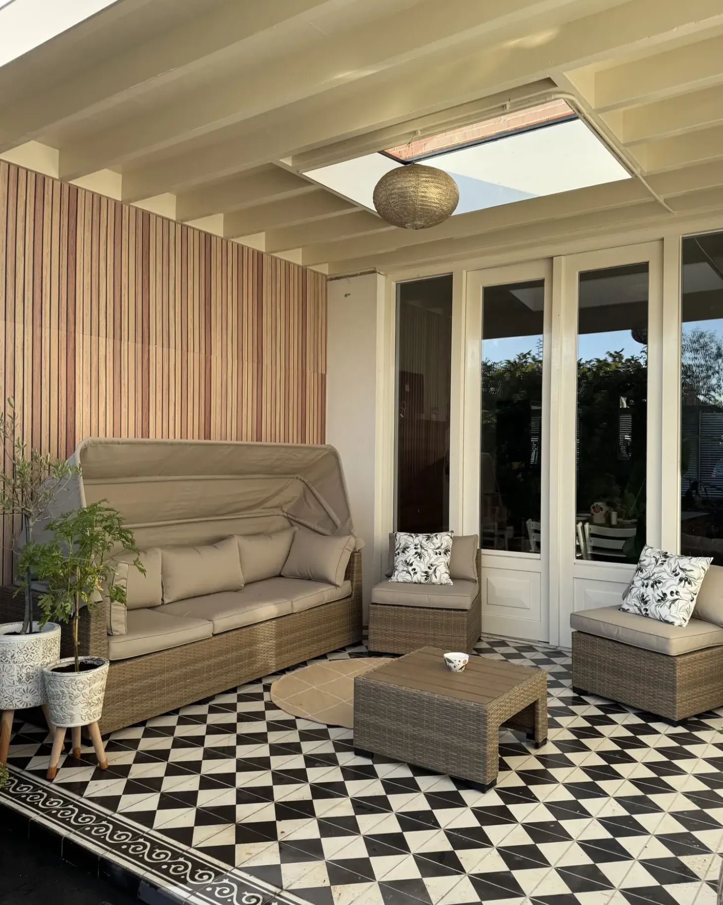 COCCOLIA 5 personers Loungesæt med bord Beige PE-rattan