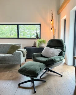 Dreje stol EIDE med fodskammel Velour Mørkegrøn