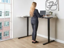 Elektrisk justerbart hjørneskrivebord DESTINES Hvid/sort 160 cm 109 cm Venstrevendt