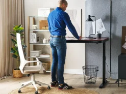 Elektrisk justerbart hæve sænkebord KENLY Mørkebrun 120 cm 60 cm med USB-port