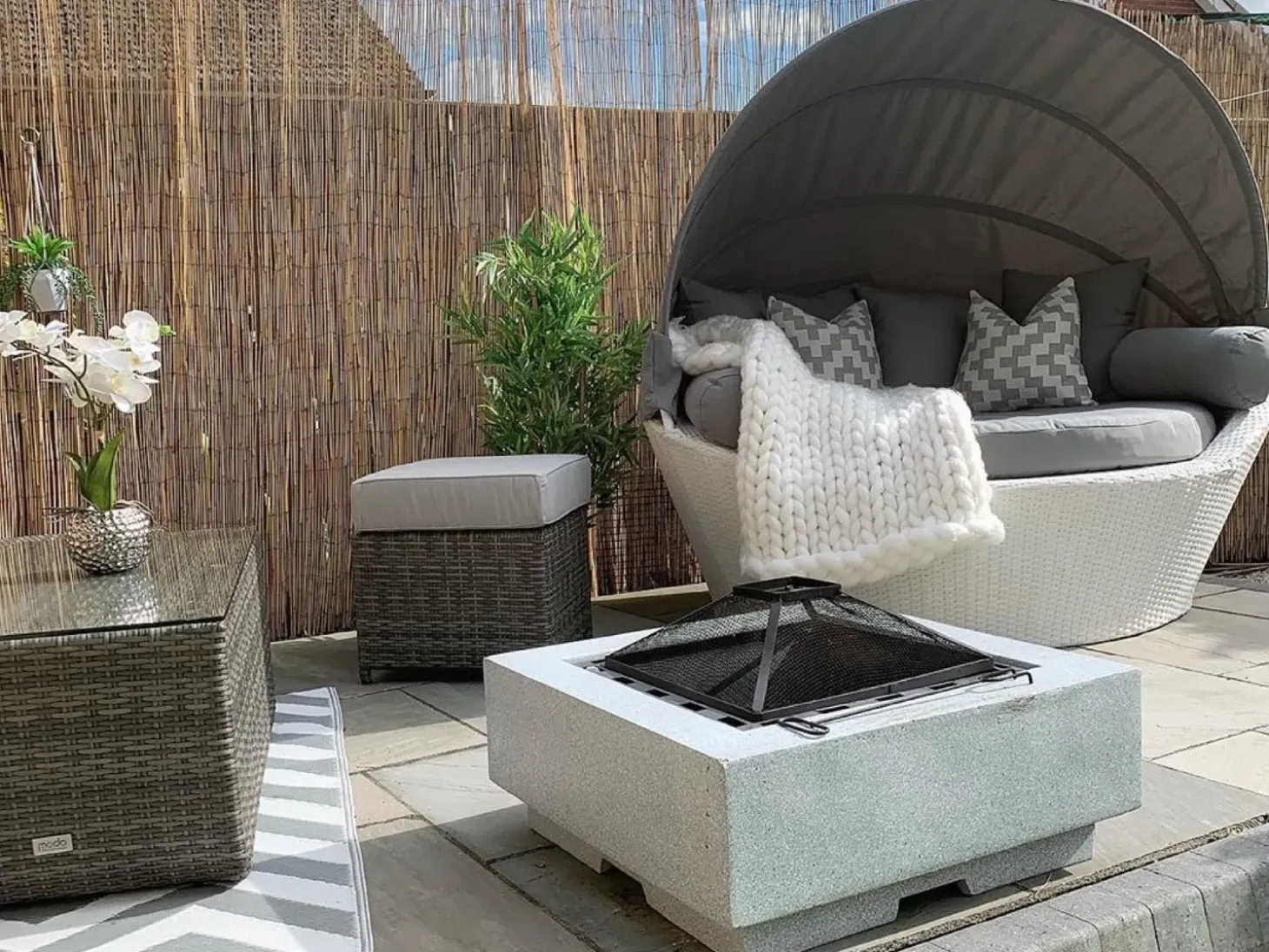 Elskovsrede SYLT PE-rattan Hvid