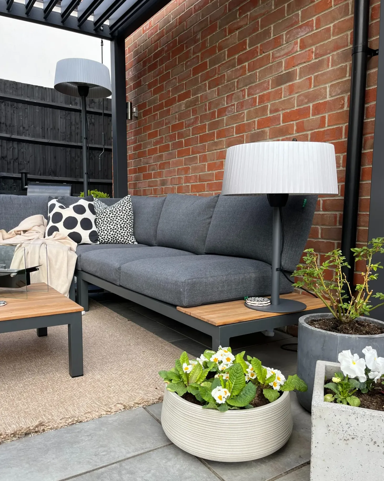 Fritstående infrarød terrassevarmer OLLERIA 1500 W Grå