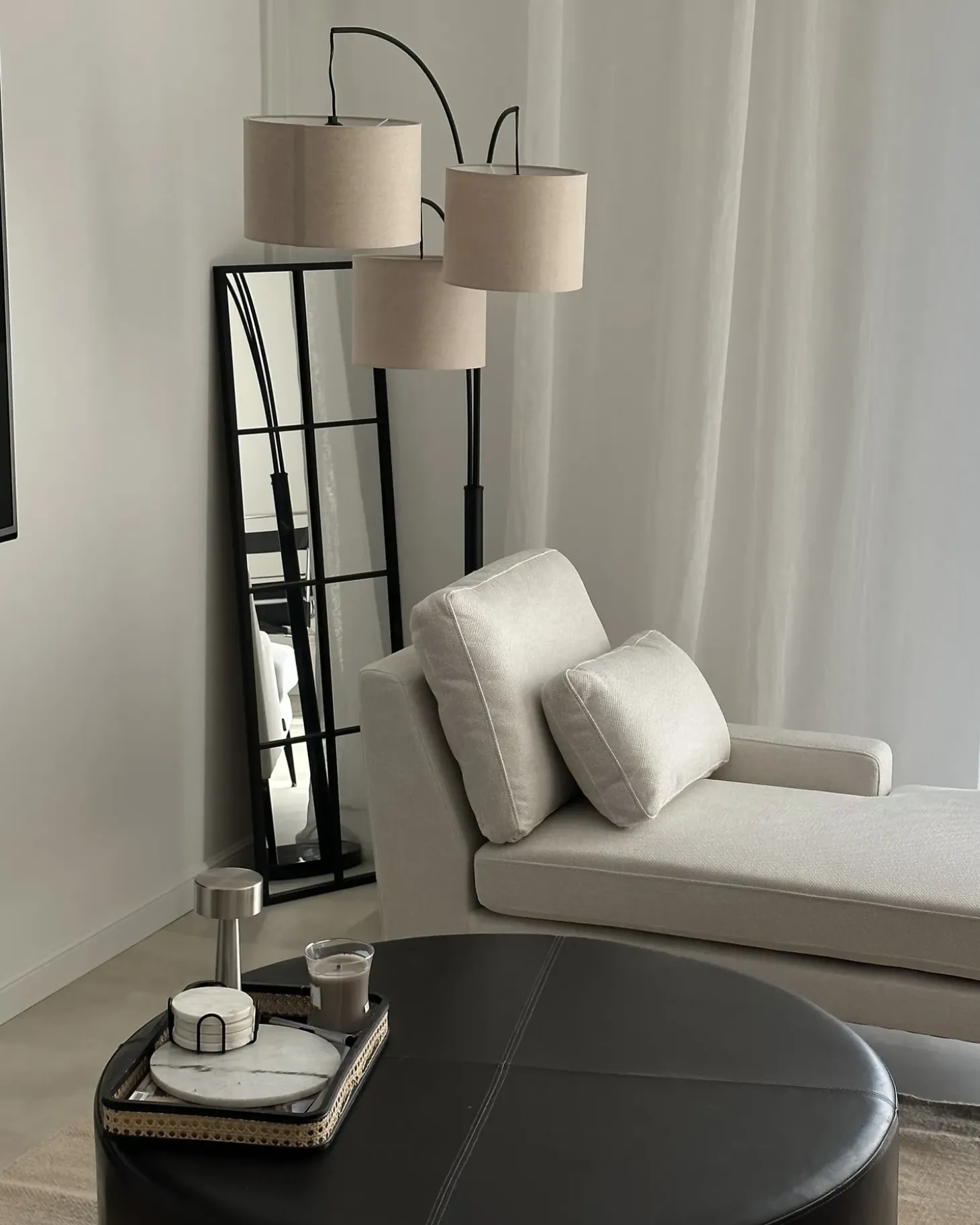Gulvlampe CARONI Hør Beige