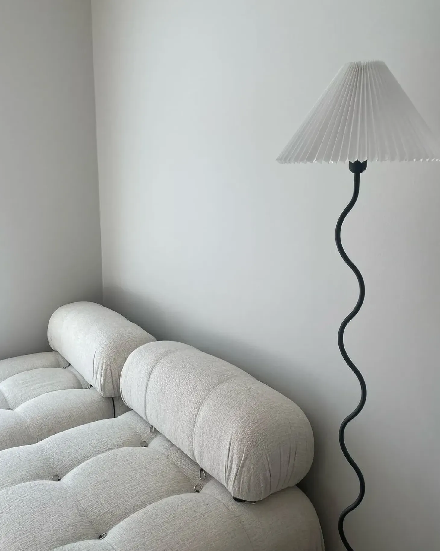 Gulvlampe JIKAWO Metal Sort