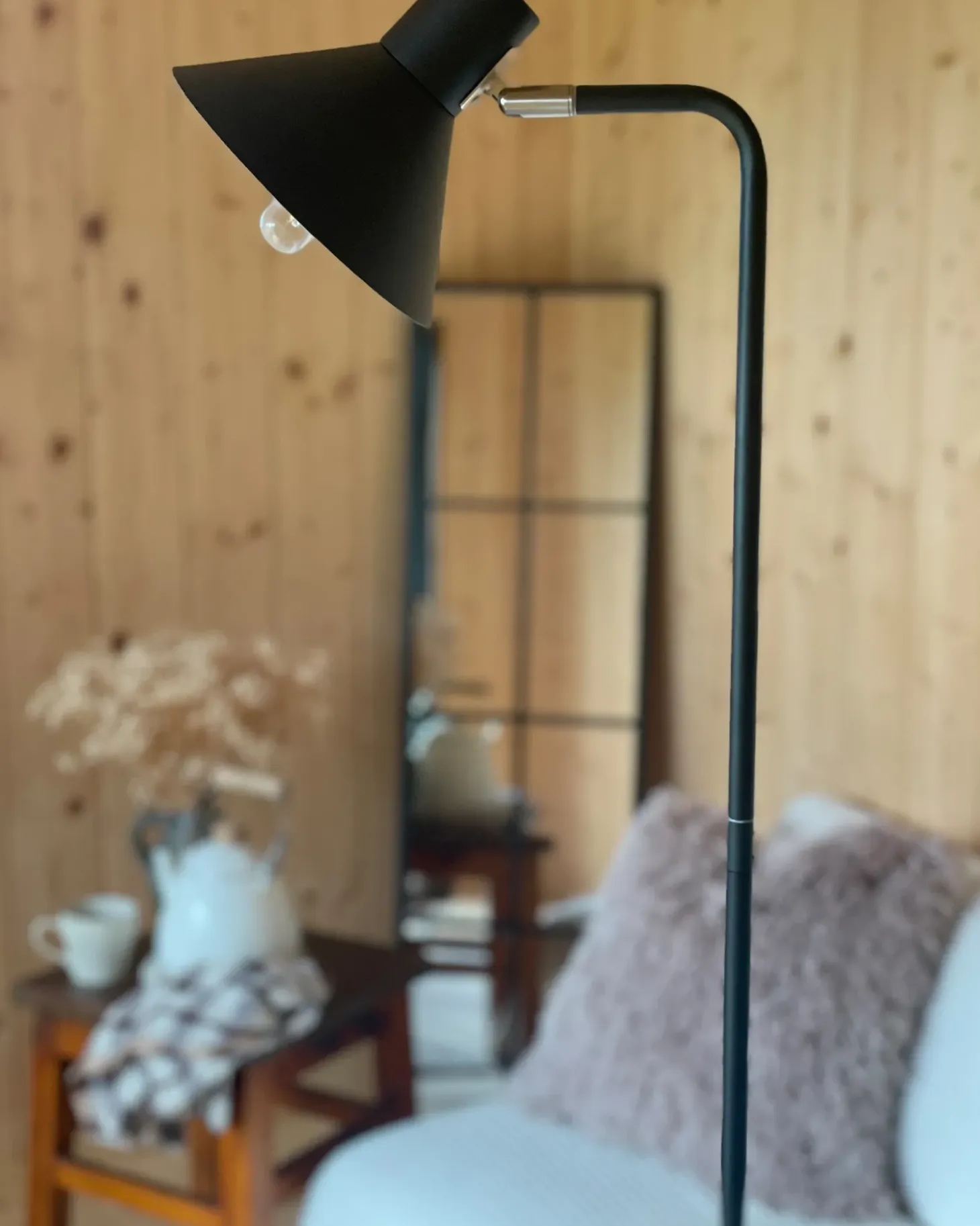 Gulvlampe RIMAVA Justerbar Metal Sort