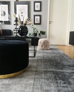 Gulvtæppe ERCIS Sort 200 x 200 cm Viskose
