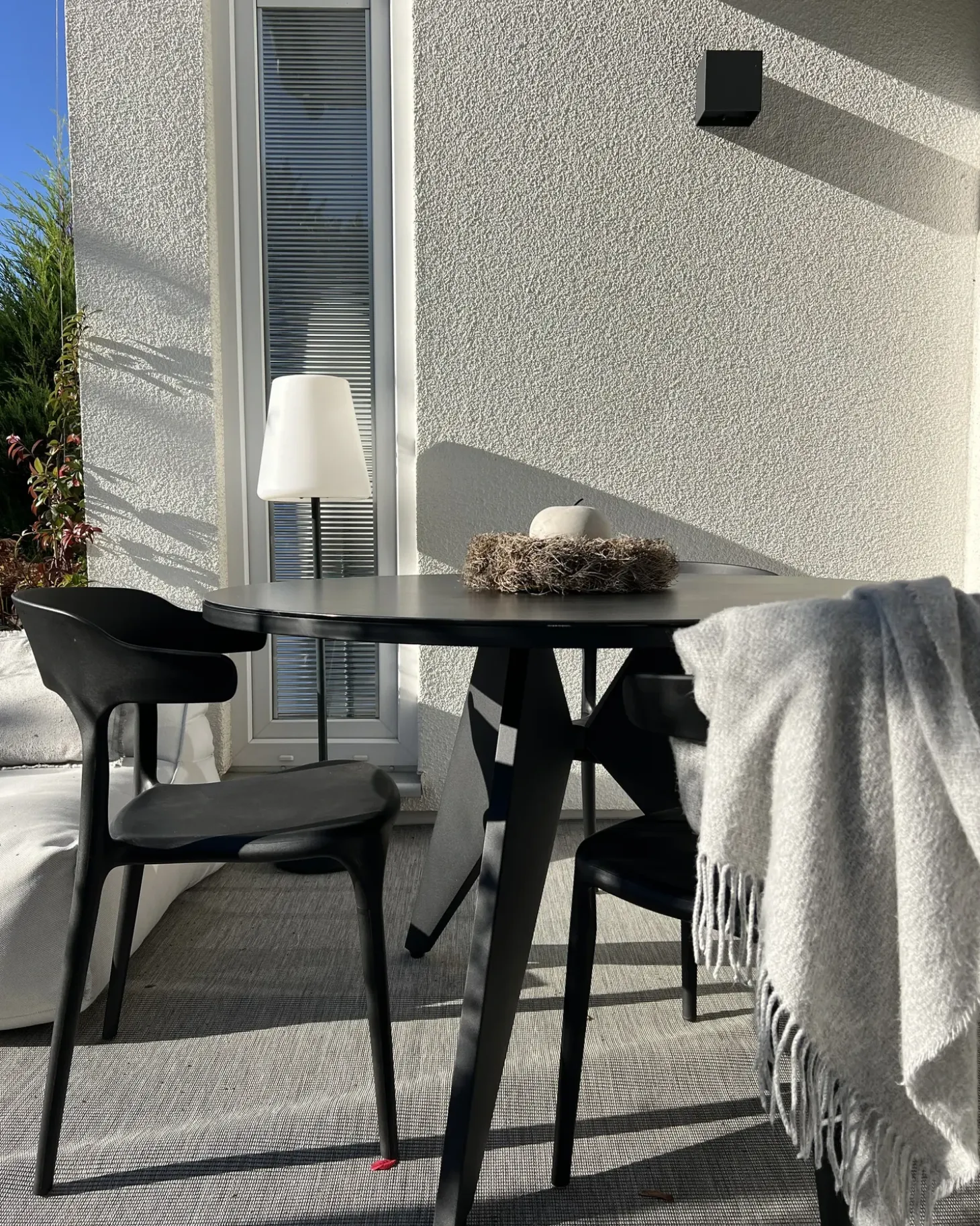 Havebord OLMETTO 83 cm 110 cm Glas Sort