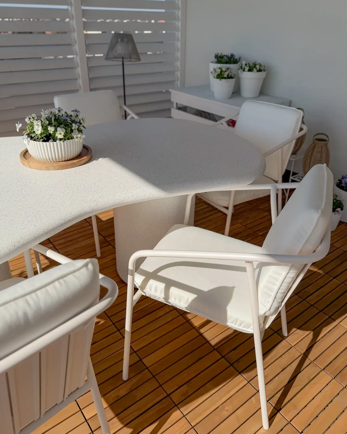 Havebord SIRMIONE 200 cm 110 cm Terrazzo effekt Hvid terrazzo
