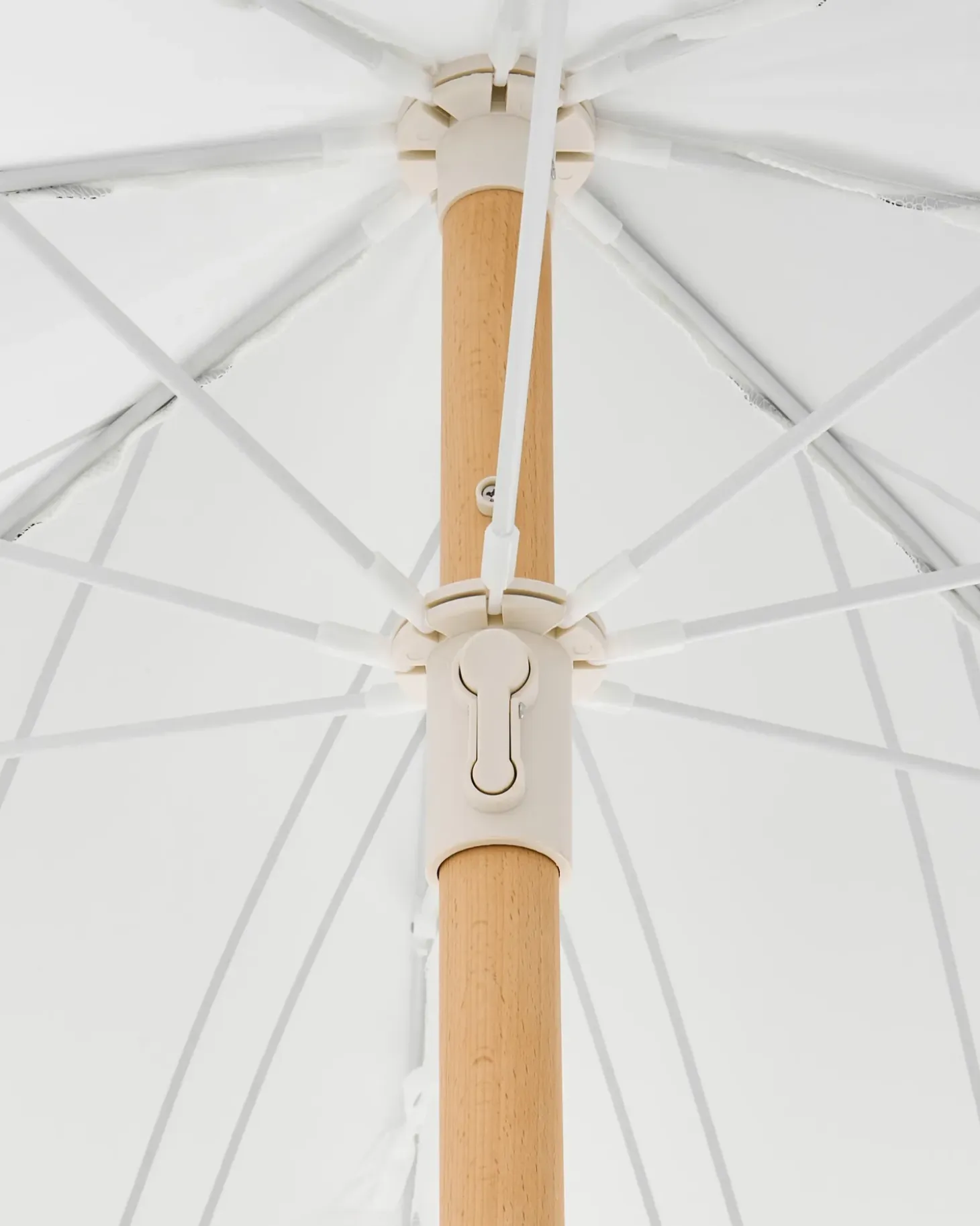 Haveparasol 155 cm MONDELLO Hvid/sort