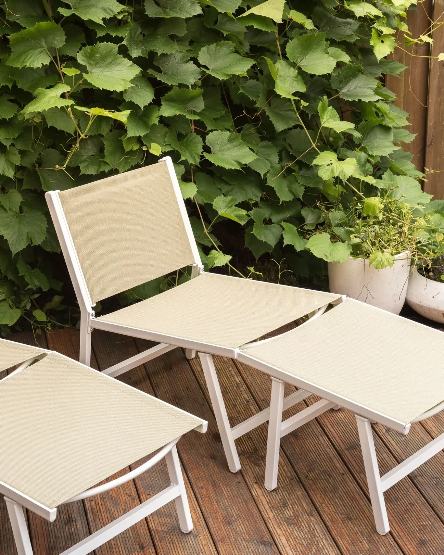 Havestol MARCEDDI med fodskammel Metal Hvid/beige