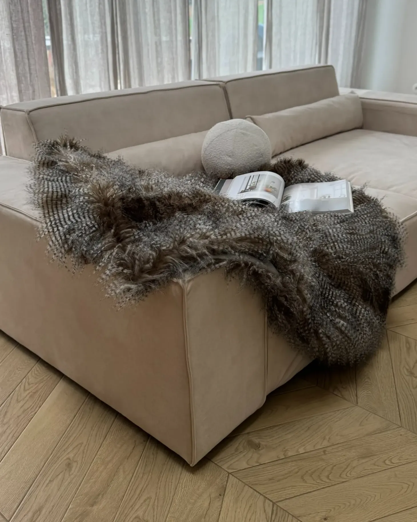 HELLNAR 2 personers Modulsofa Lys Beige Velour