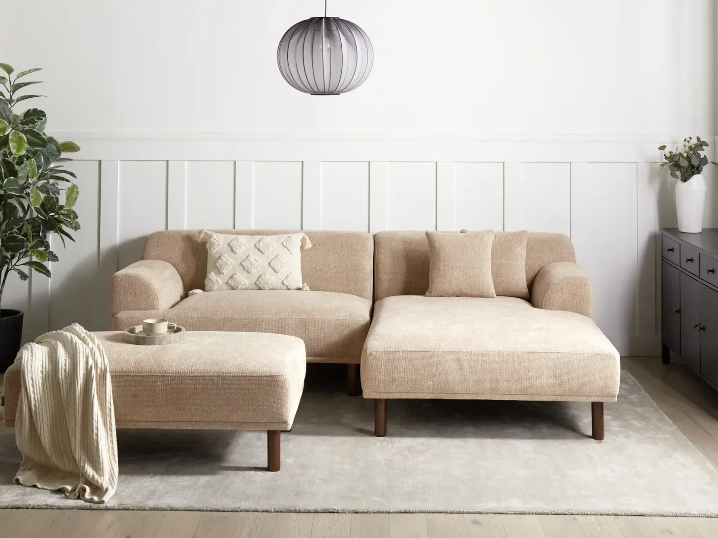 Hjørnesofa 3 personers HOLT Beige med fodskammel Venstrevendt