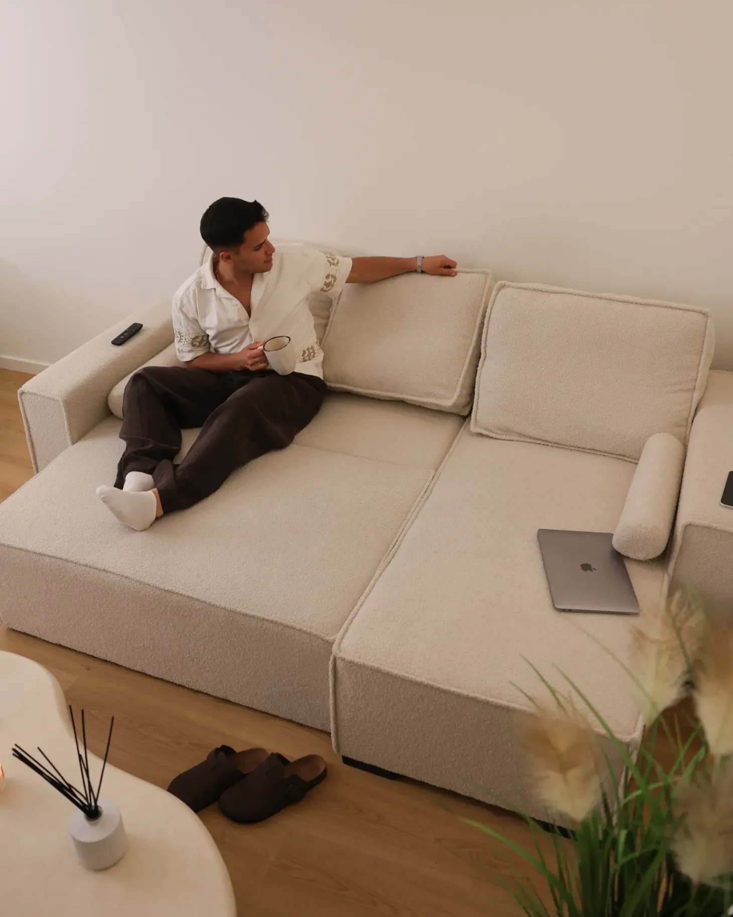 Hjørnesovesofa 3 personers EDANE Boucle Cremehvid med opbevaring Venstrevendt