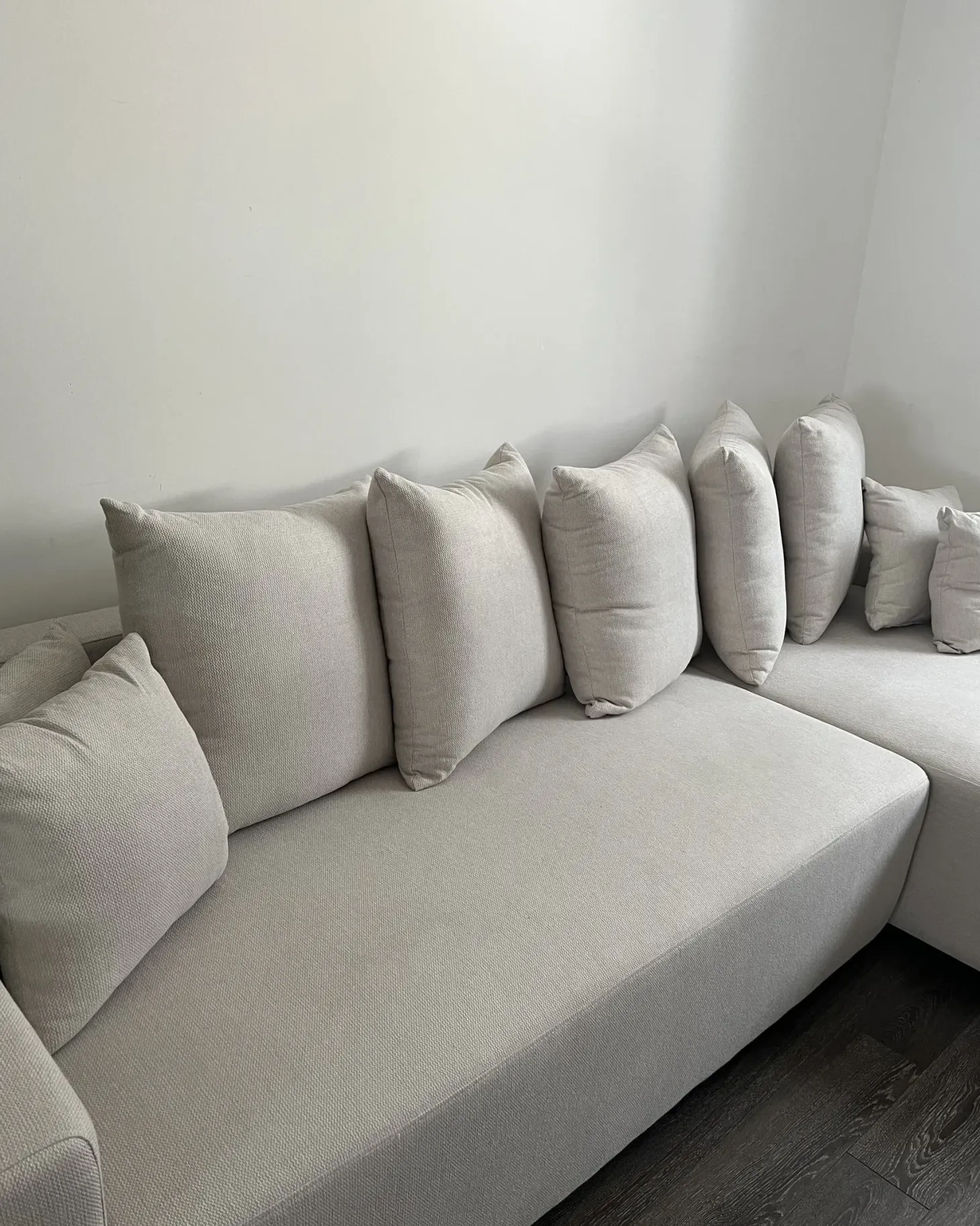 Hjørnesovesofa 3 personers LUSPA Lys Beige med opbevaring Venstrevendt