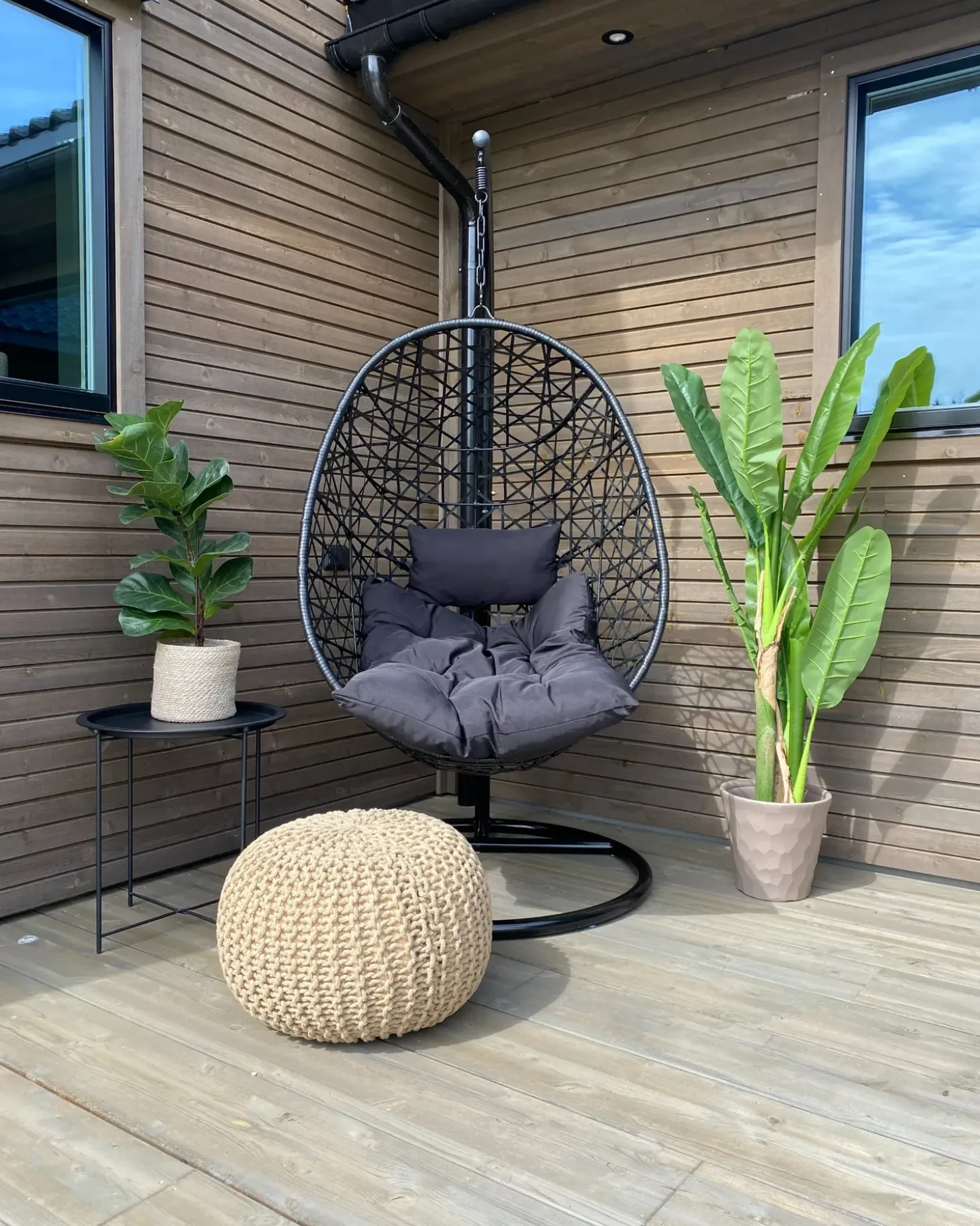 Hængestol ALATRI PE-rattan Sort