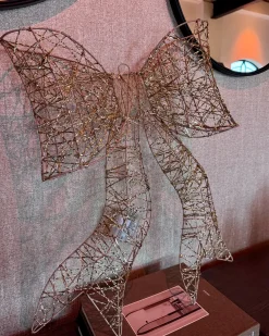 Juledekoration LED FILSO Sløjfe 56 cm Guld