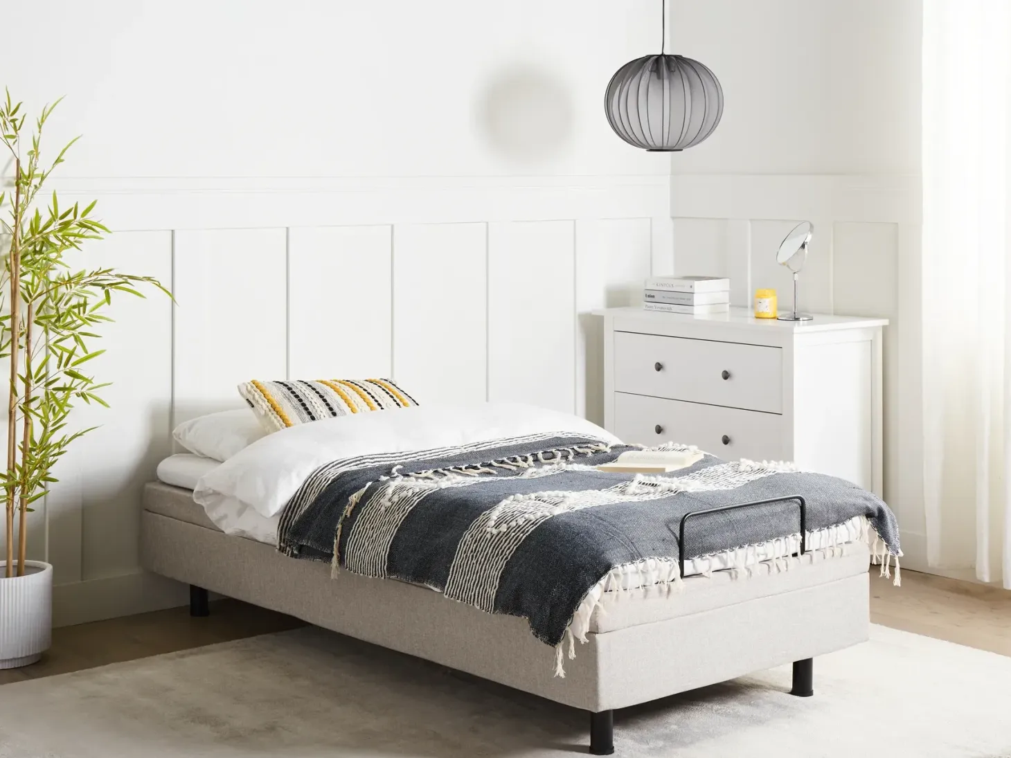 Justerbar seng uden hovedgærde DUKE 90 x 200 cm Beige