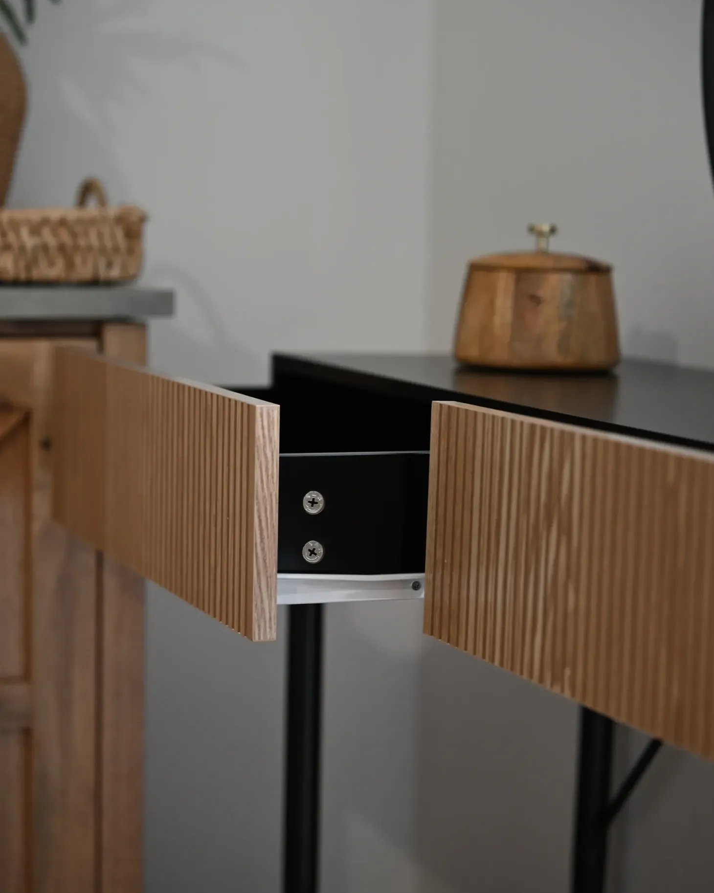 Konsolbord BLYTHE Naturlig ask Sort