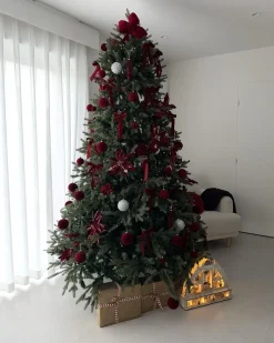 Kunstigt juletræ HUXLEY 240 cm Grøn