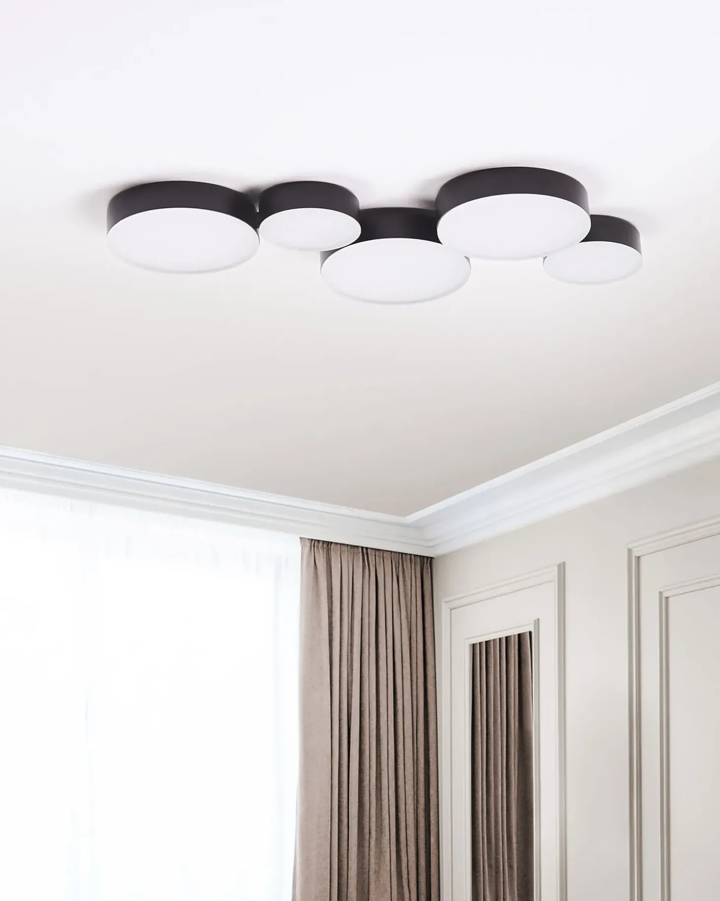 LED loftslampe LUGA Metal Sort
