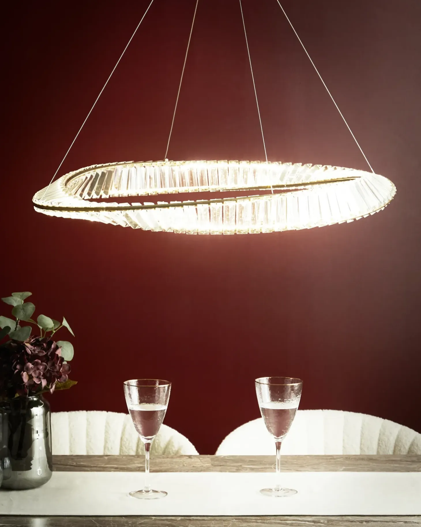 LED lysekrone ROSENDE Metal Guld