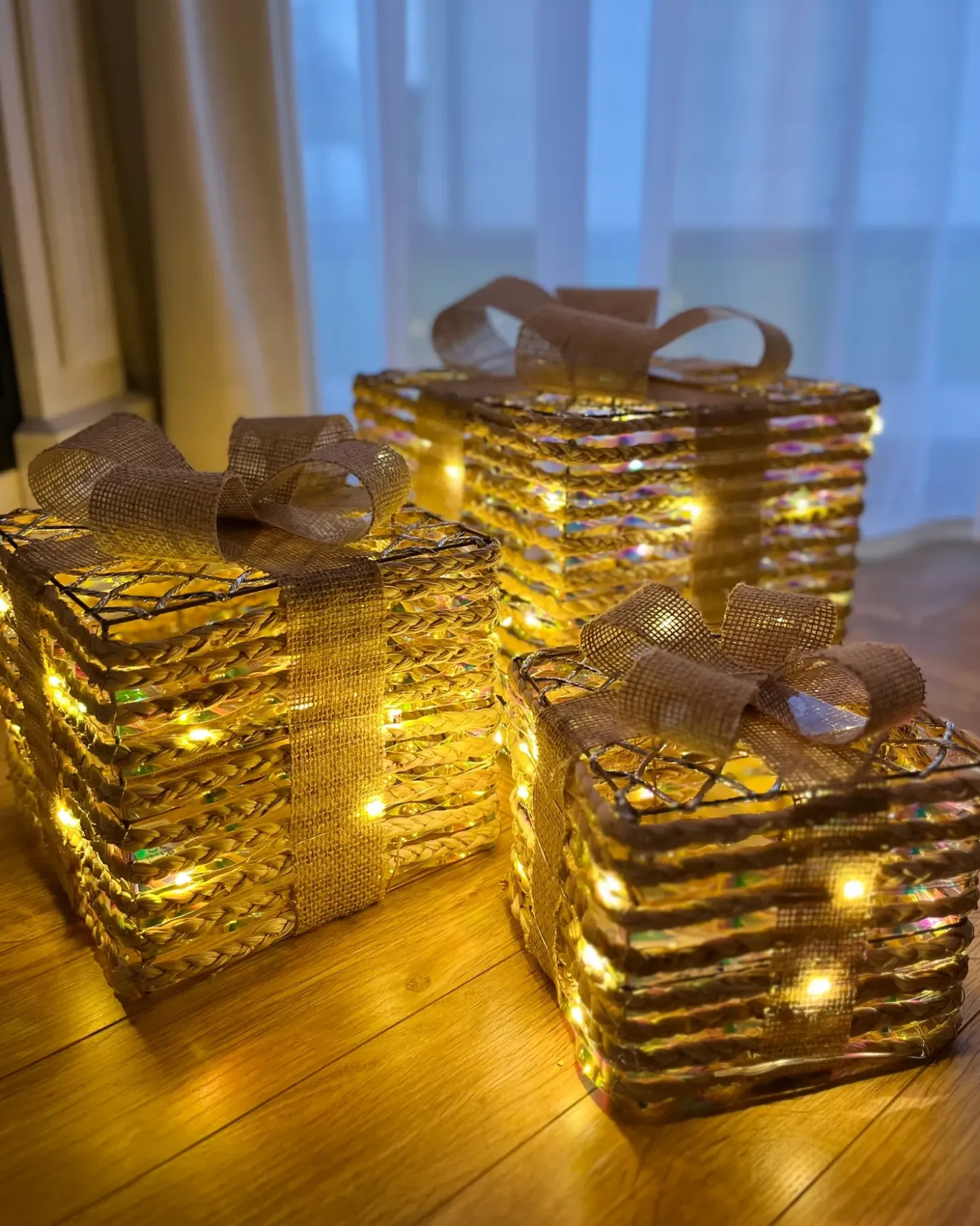 LED MOSSO Julegaver 20/25/30 cm Beige