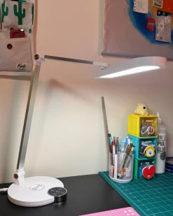 LED skrivebordslampe CAROY Med trådløs oplader Hvid