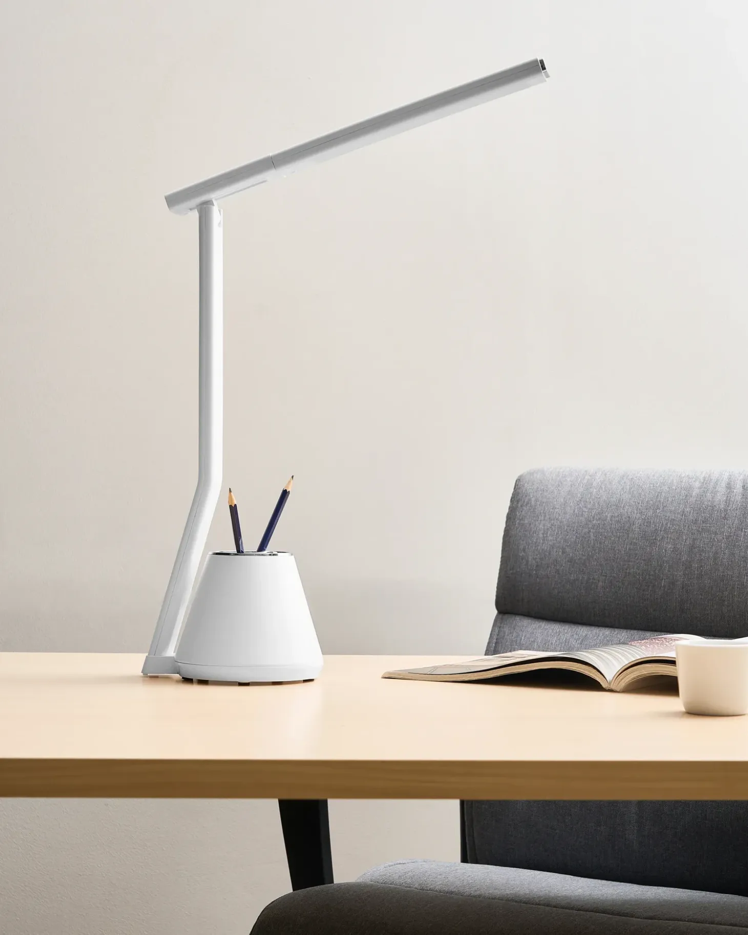 LED skrivebordslampe DENEB Med dæmpning Hvid