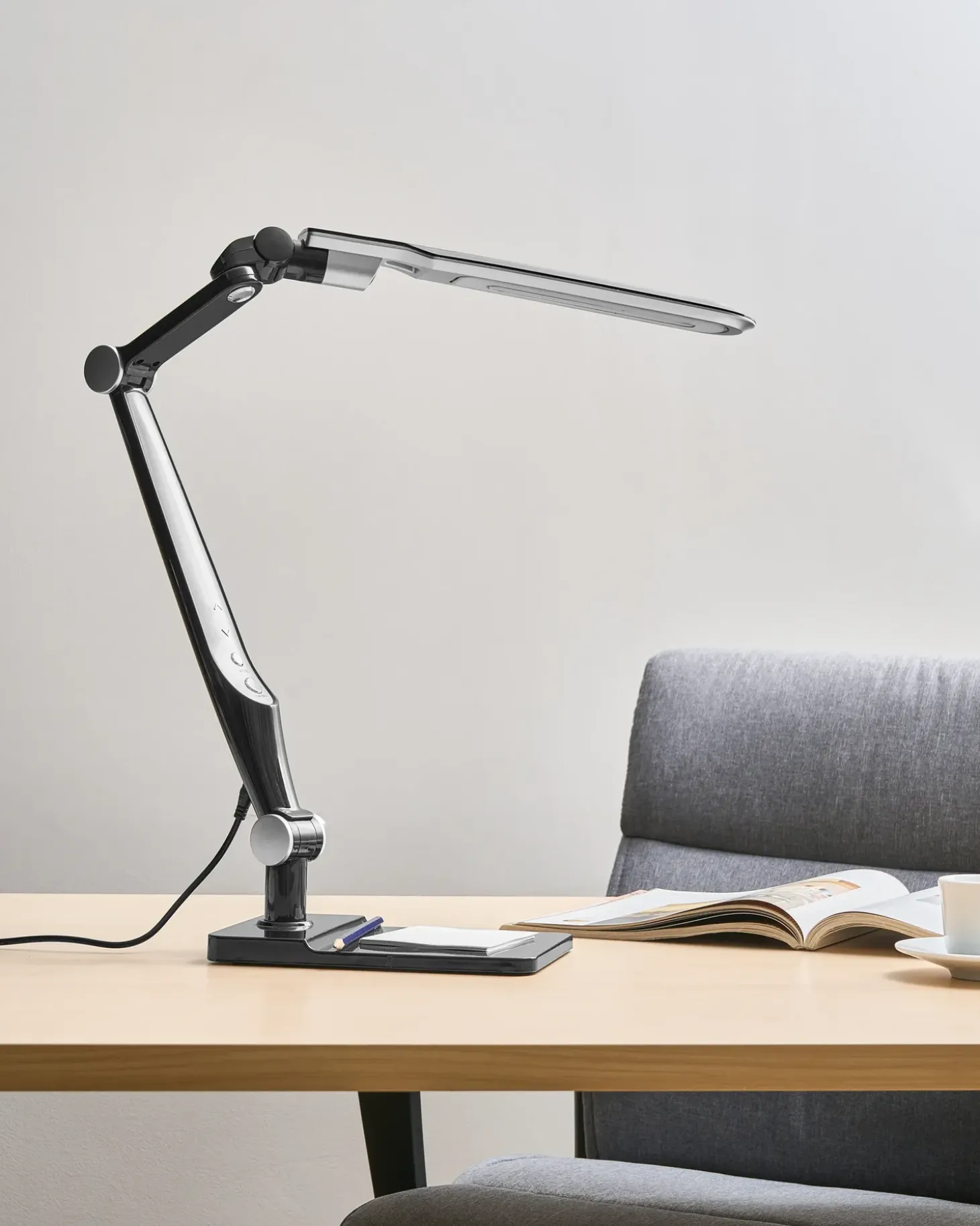 LED skrivebordslampe PEGASI Med dæmpning Sort