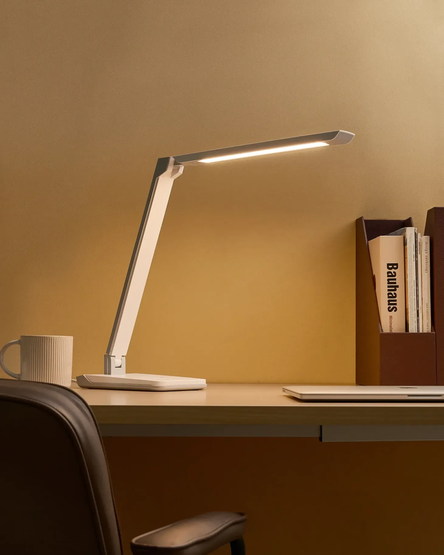 LED skrivebordslampe PICTOR Med dæmpning Hvid