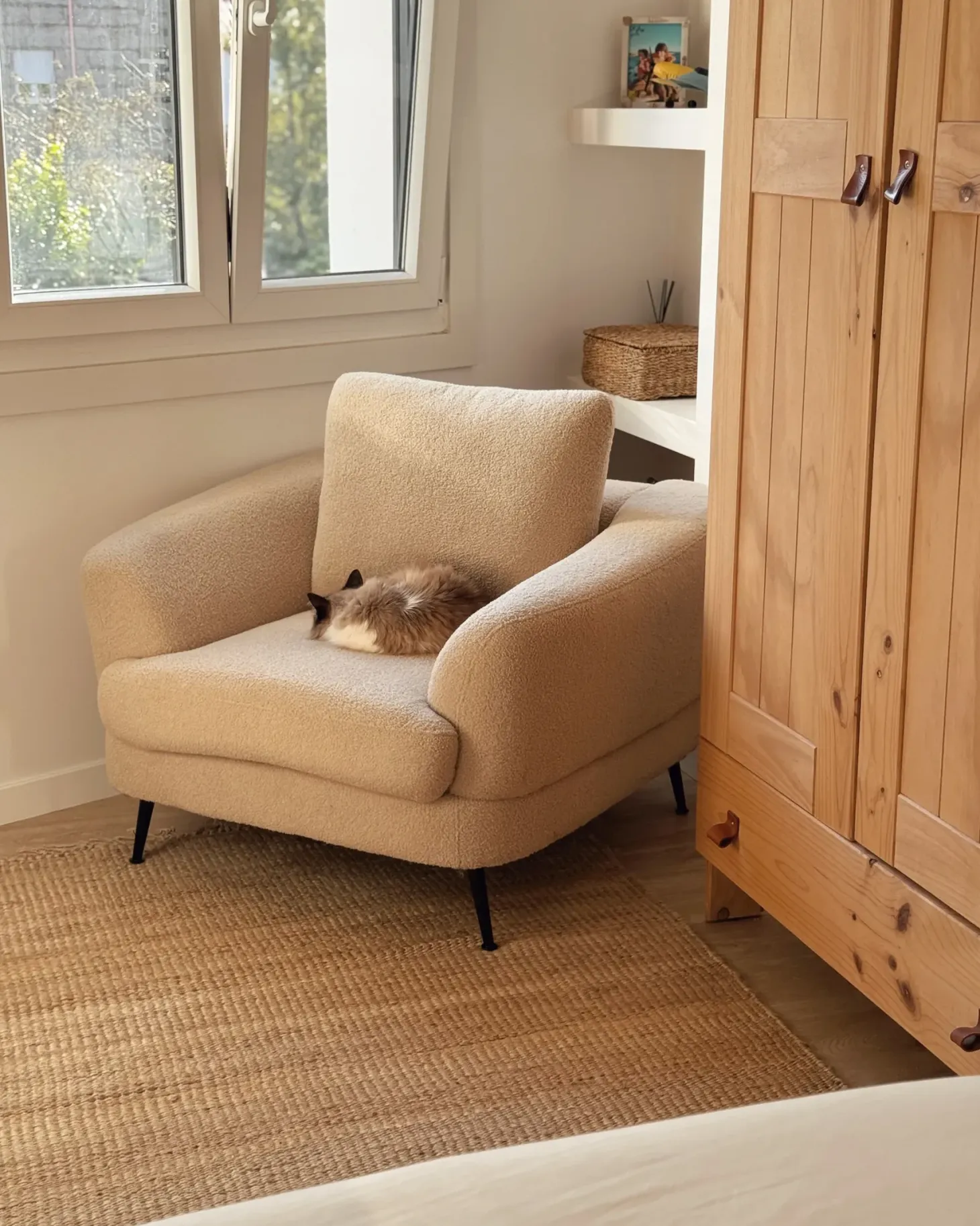 Lænestol KJAER Boucle Lys Beige