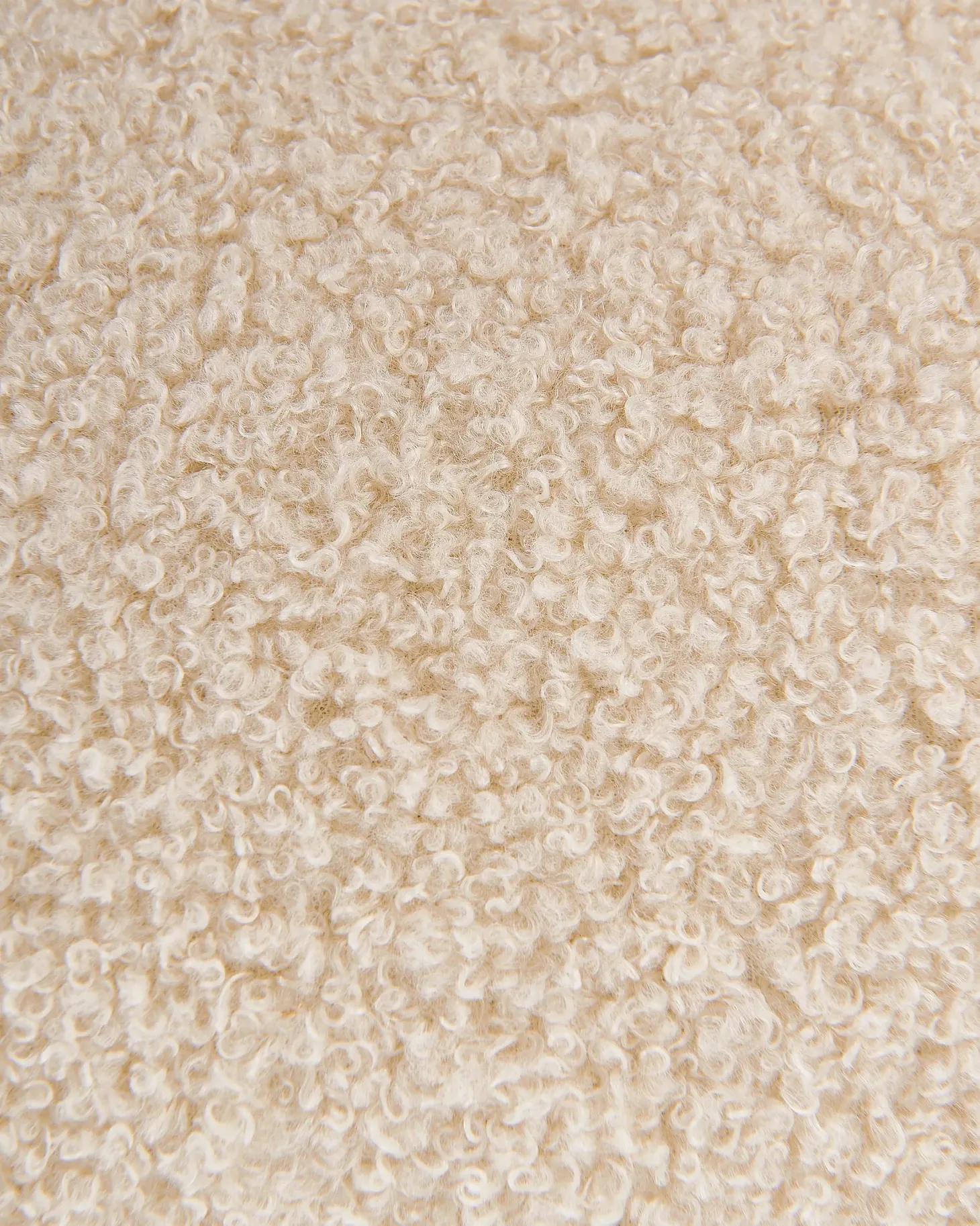 Lænestol OTSBY II med pude Boucle Beige