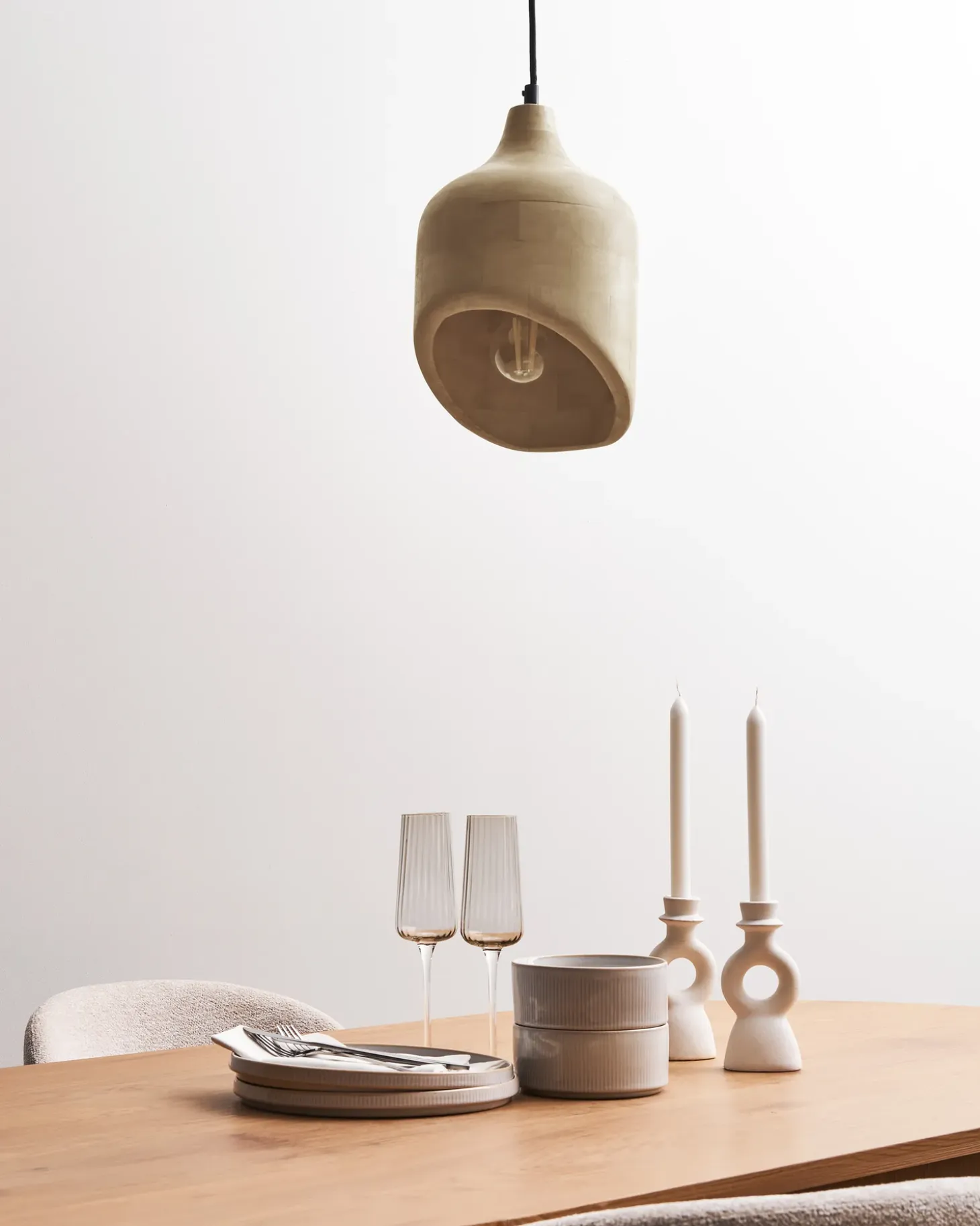 Loftlampe GANDAKI Mangotræ Lysebrun