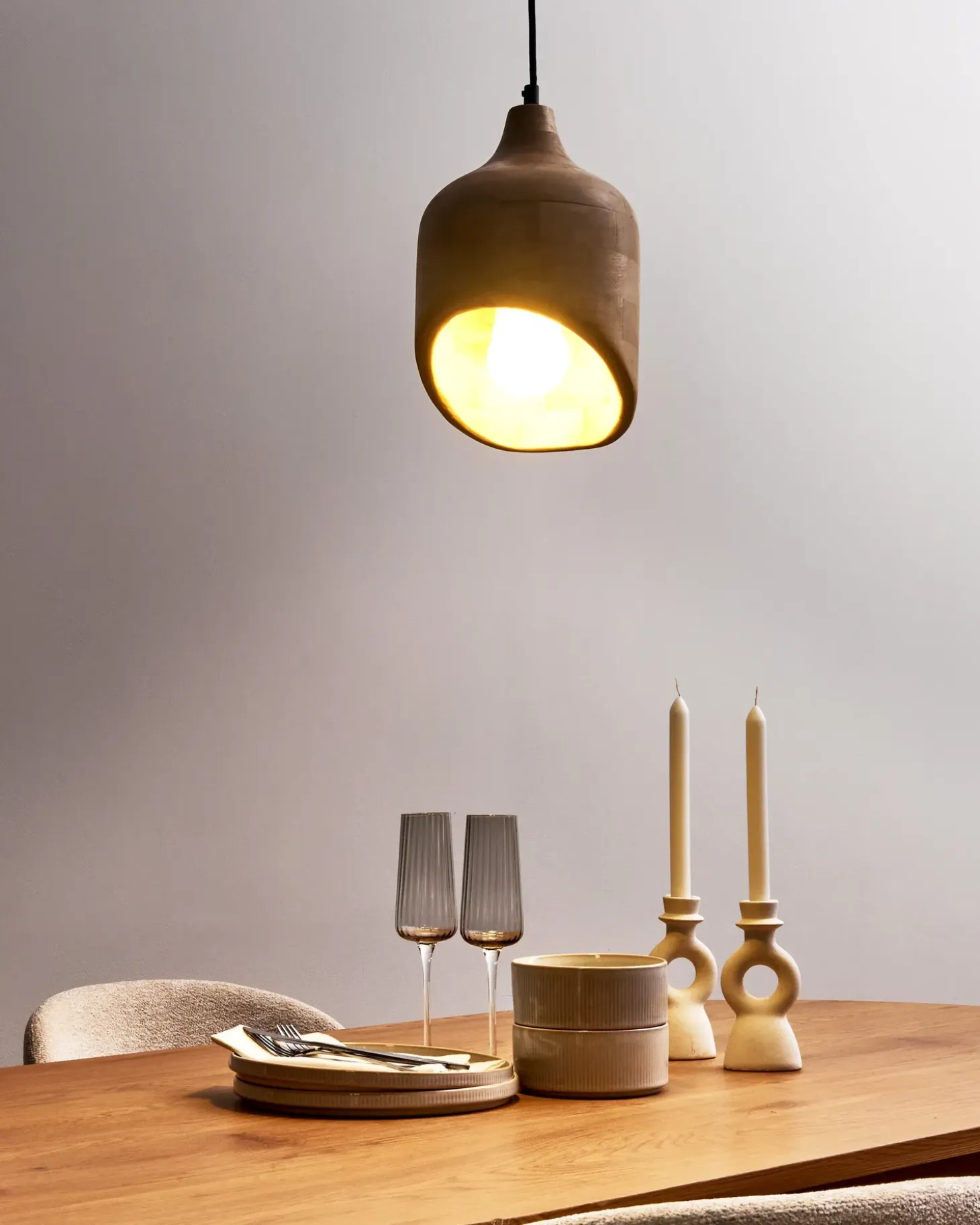 Loftlampe GANDAKI Mangotræ Lysebrun