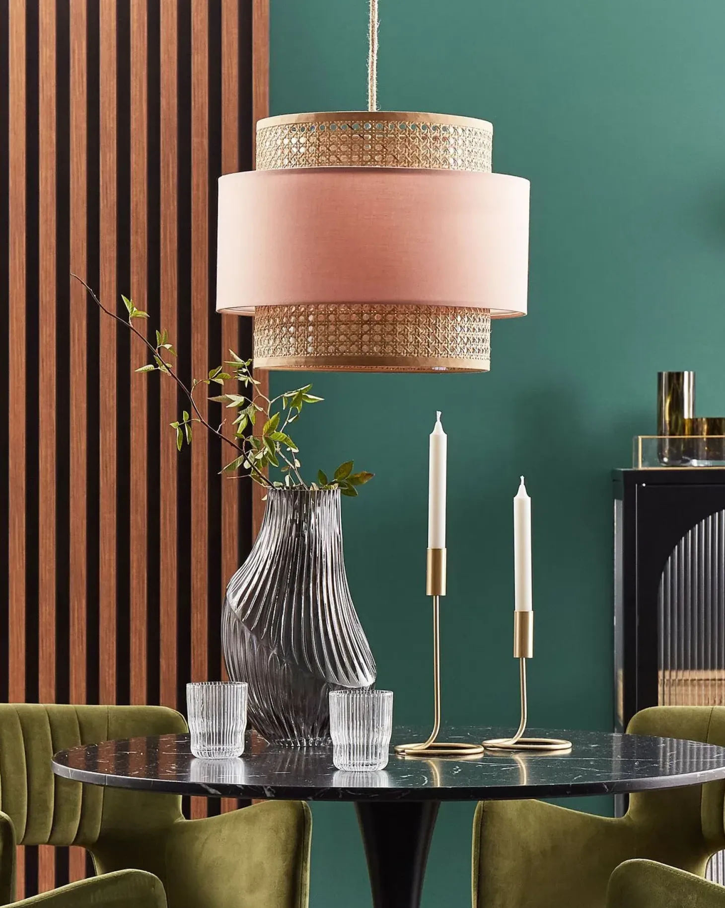 Loftlampe YUMURI Rattan Ferskenagtig lyserød
