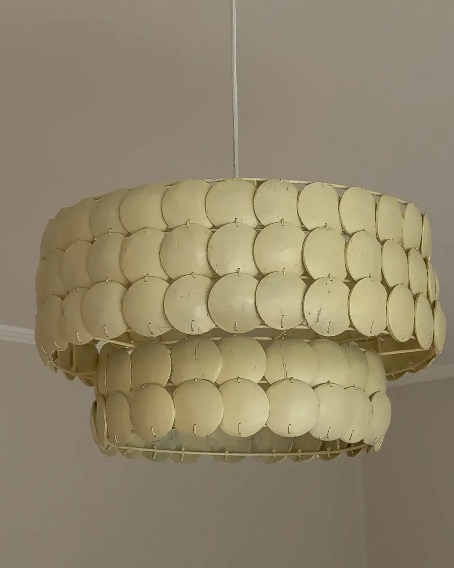 Lysekrone KOTMALE Kokosnødde-skal Lys Beige