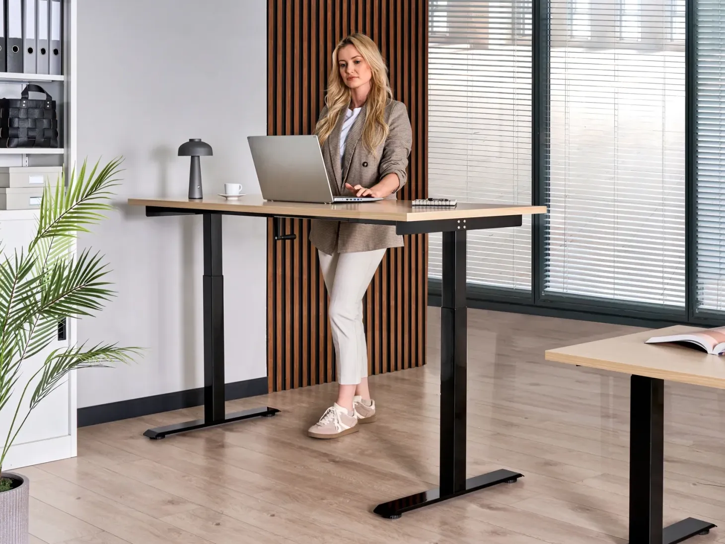 Manuelt justerbart hæve sænkebord DESTINES 160 cm 72 cm