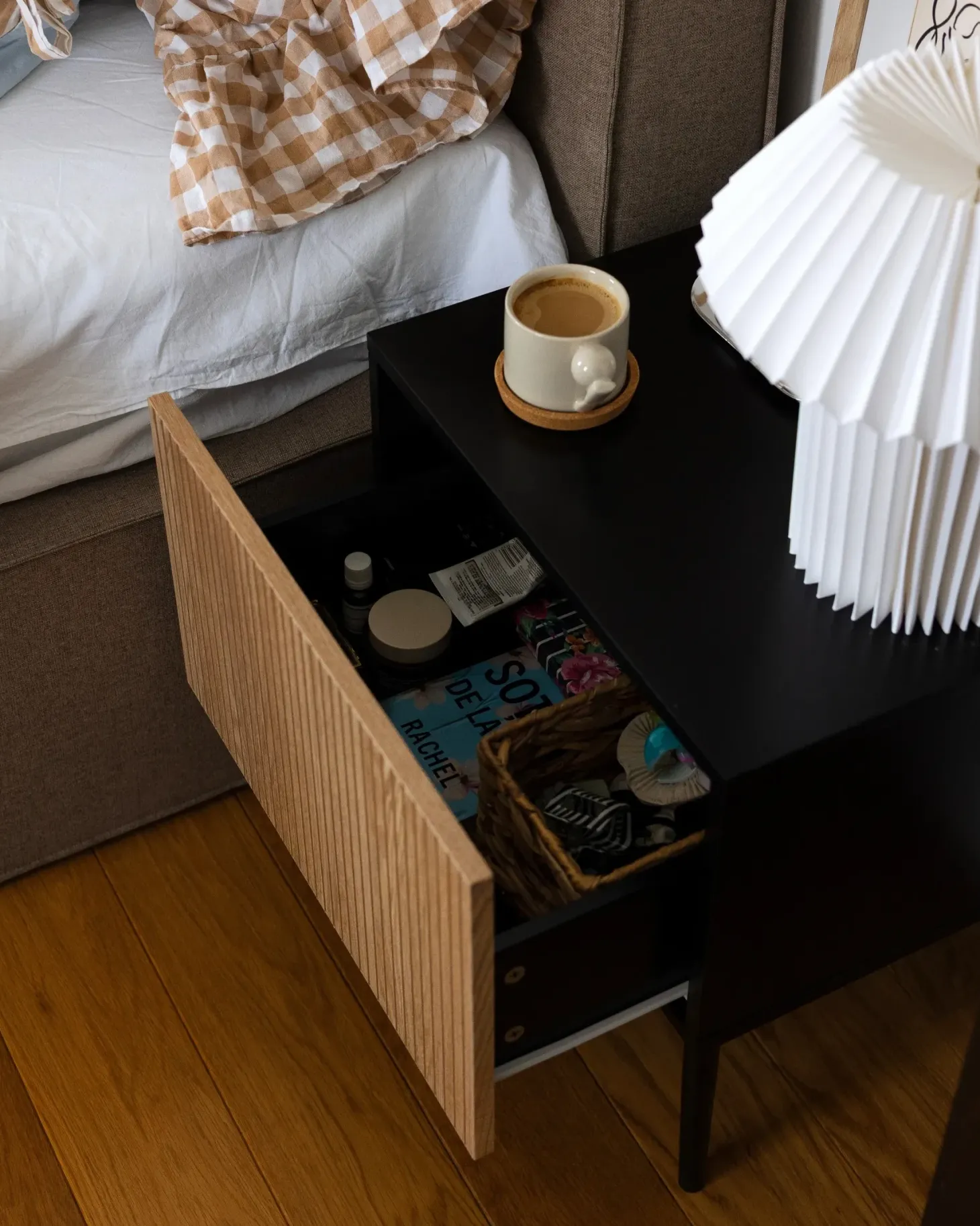 Natbord BLYTHE Naturlig ask Sort