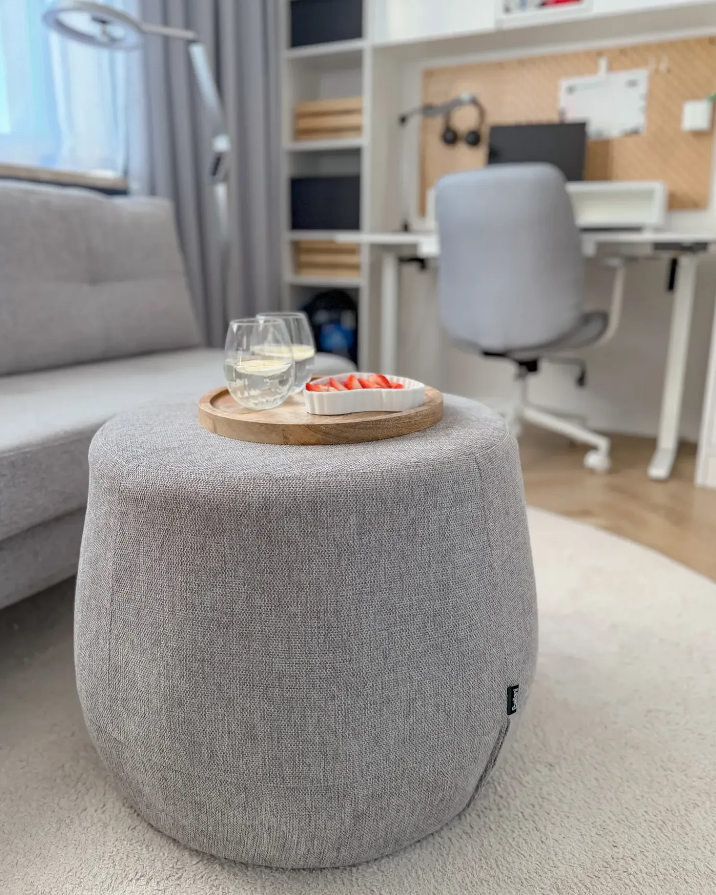 Puf ASHTON Lysegrå