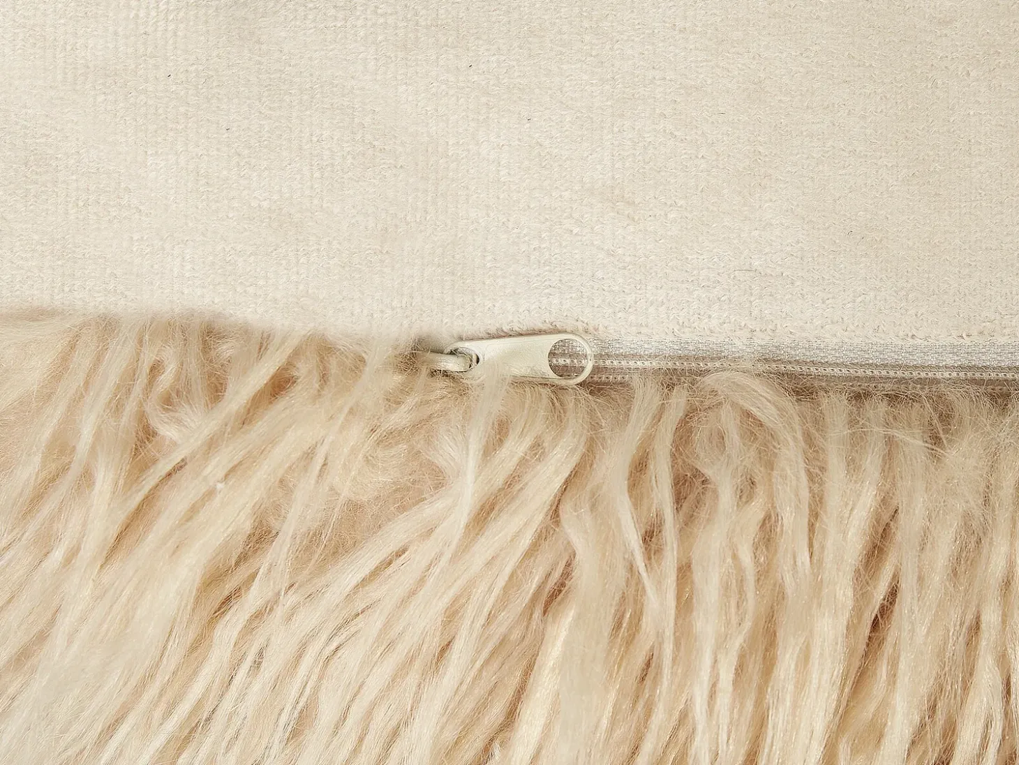 Puf CONROE Kunstig pels Beige