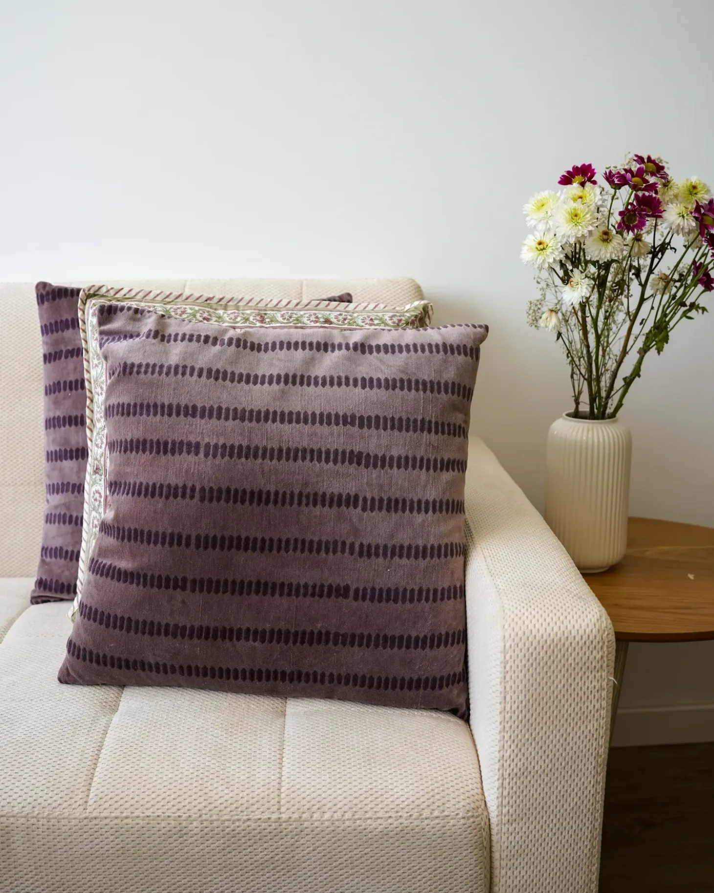 Pyntepude AGAPANTHUS Velour 45 x 45 cm Lyserød Stribet mønster