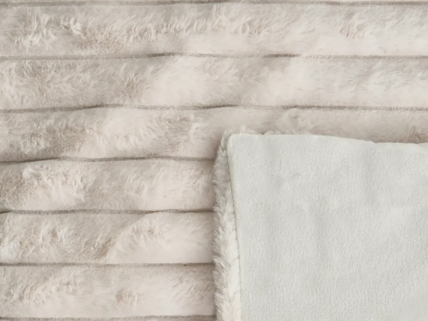 Sengetæppe RAKYA Kunstig pels 200 x 220 cm Lys Beige